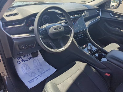 2023 Jeep Grand Cherokee Laredo 4x4