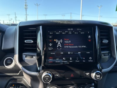 2021 RAM 1500 Big Horn Quad Cab 4x4 6'4" Box