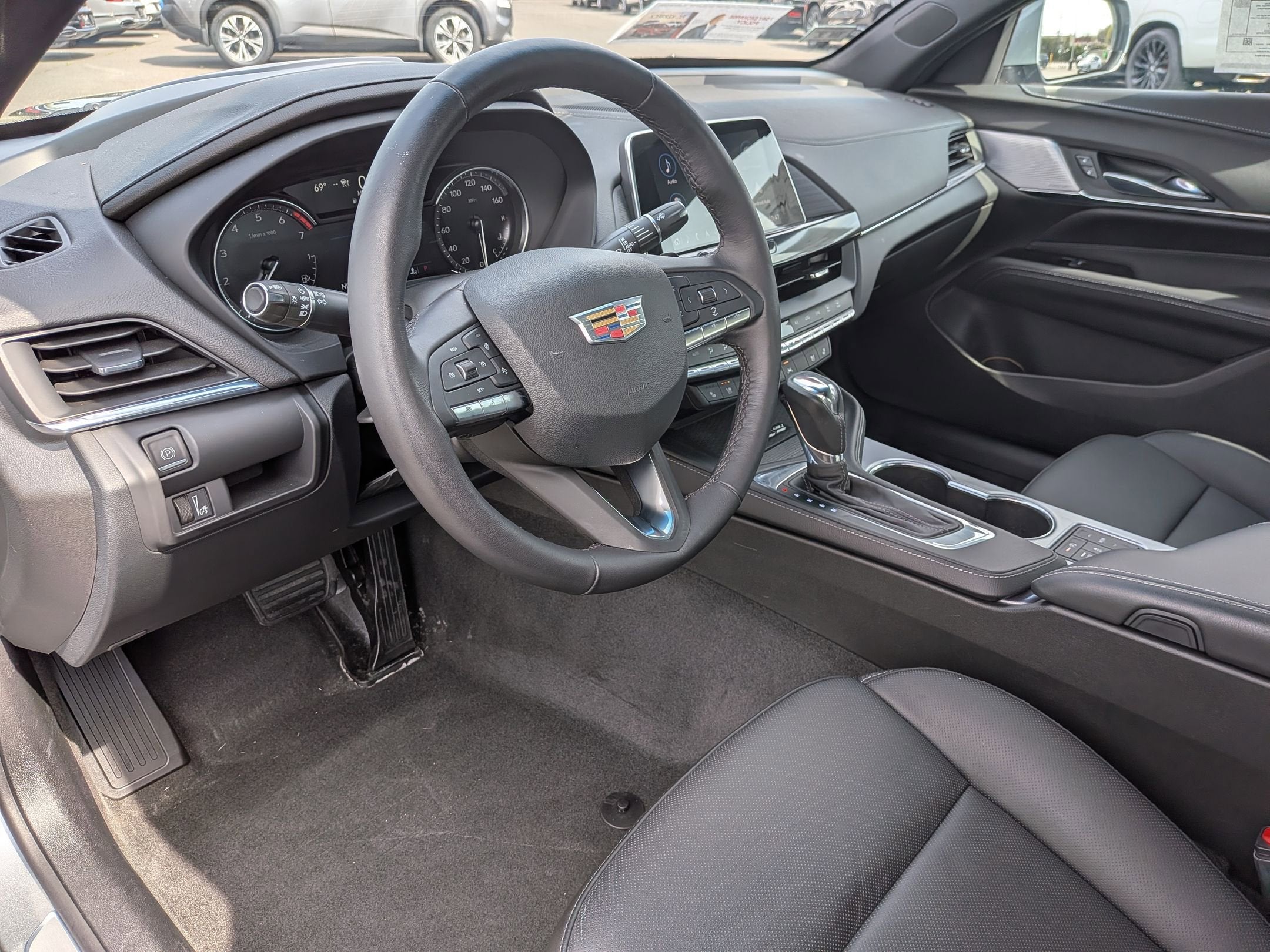2023 Cadillac CT4 Premium Luxury