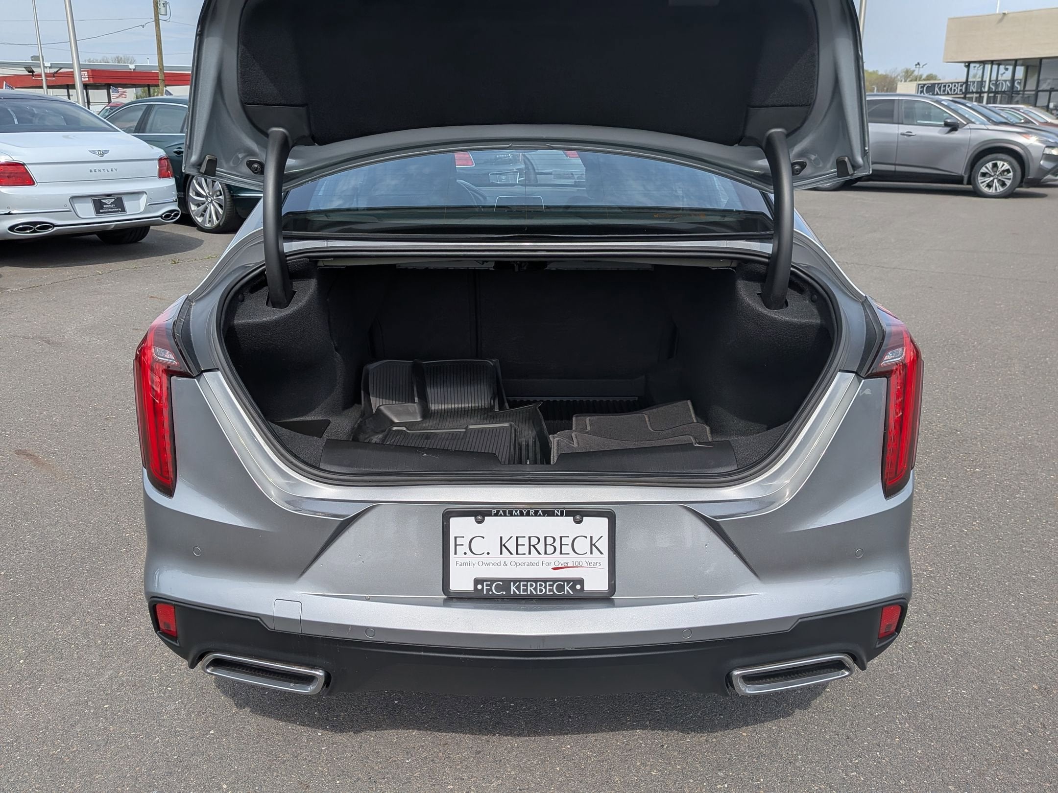 2023 Cadillac CT4 Premium Luxury
