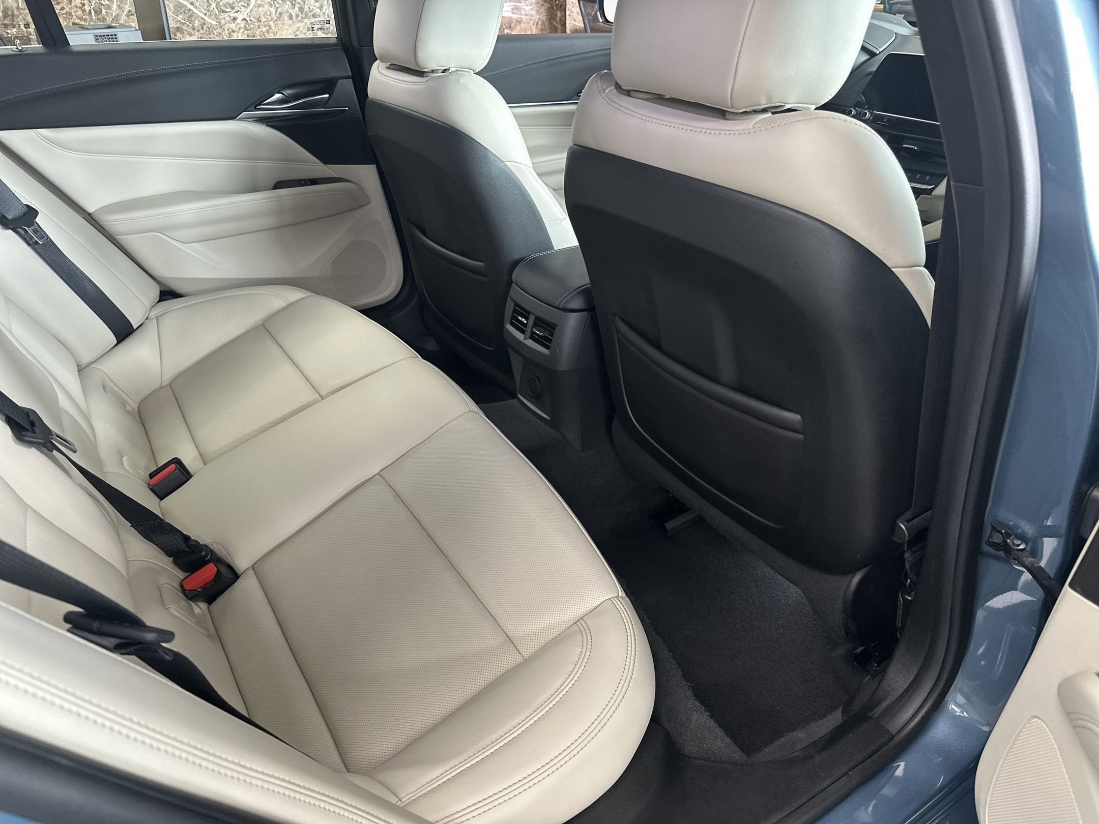 2023 Cadillac CT4 Premium Luxury