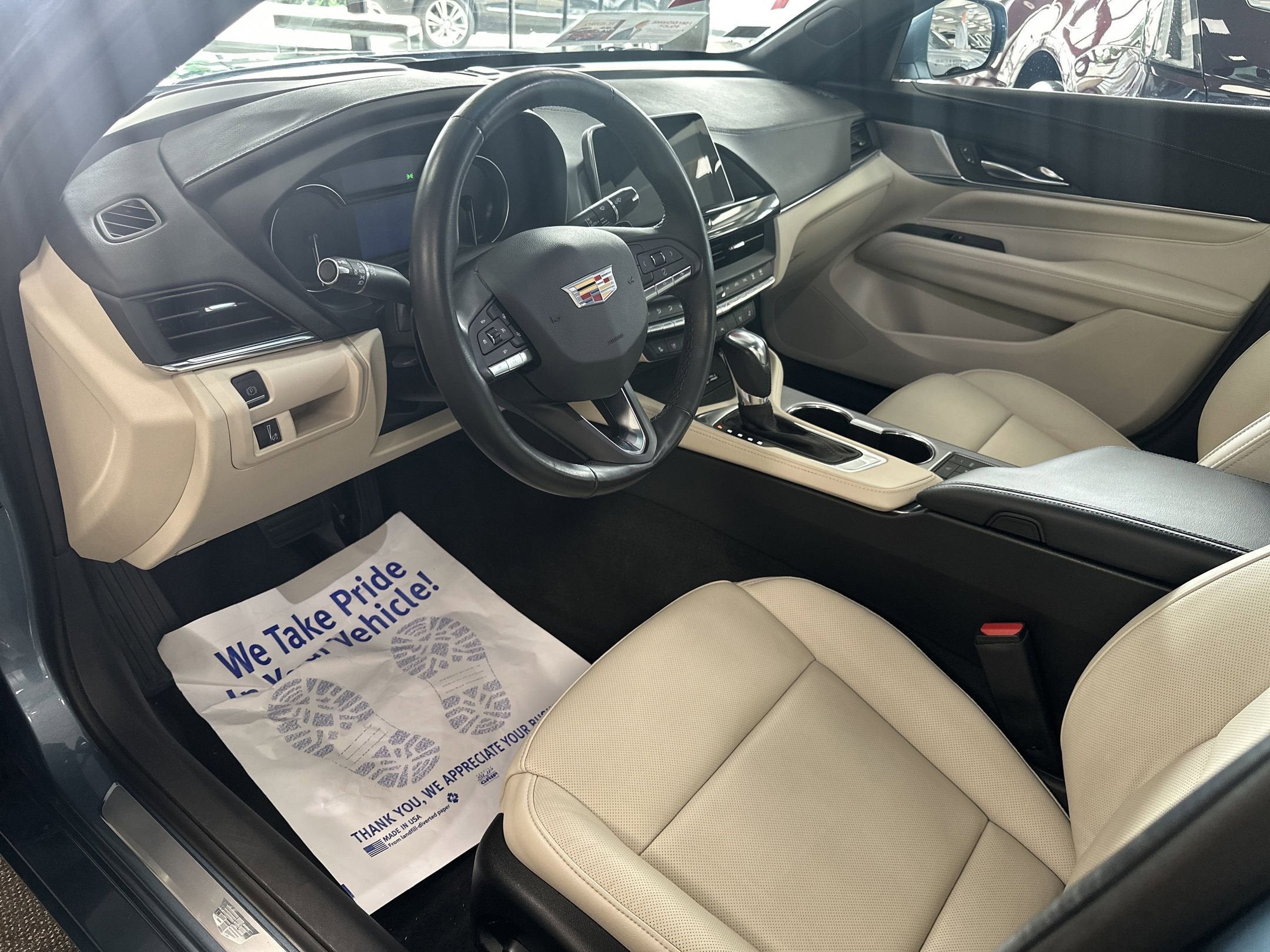 2023 Cadillac CT4 Premium Luxury