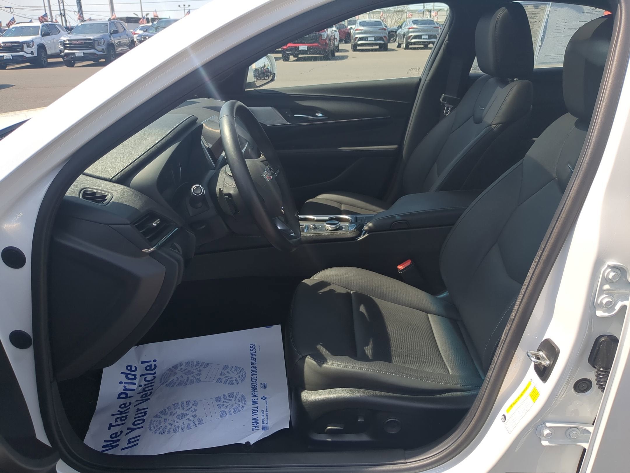 2023 Cadillac CT4 Premium Luxury