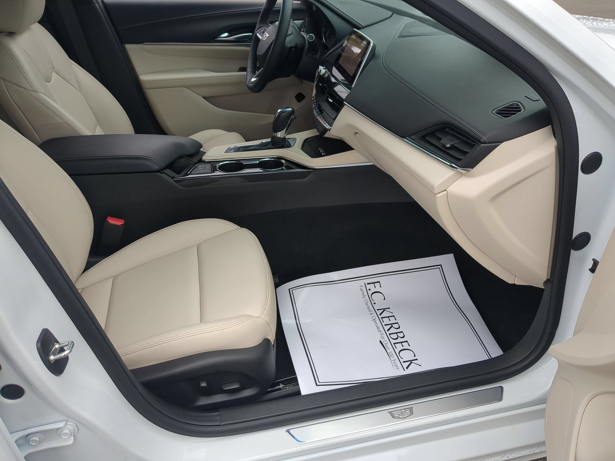 2024 Cadillac CT4 Luxury