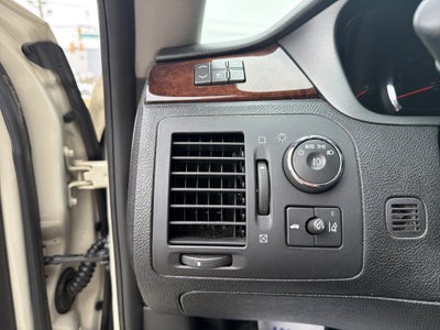 2011 Cadillac DTS Premium Collection