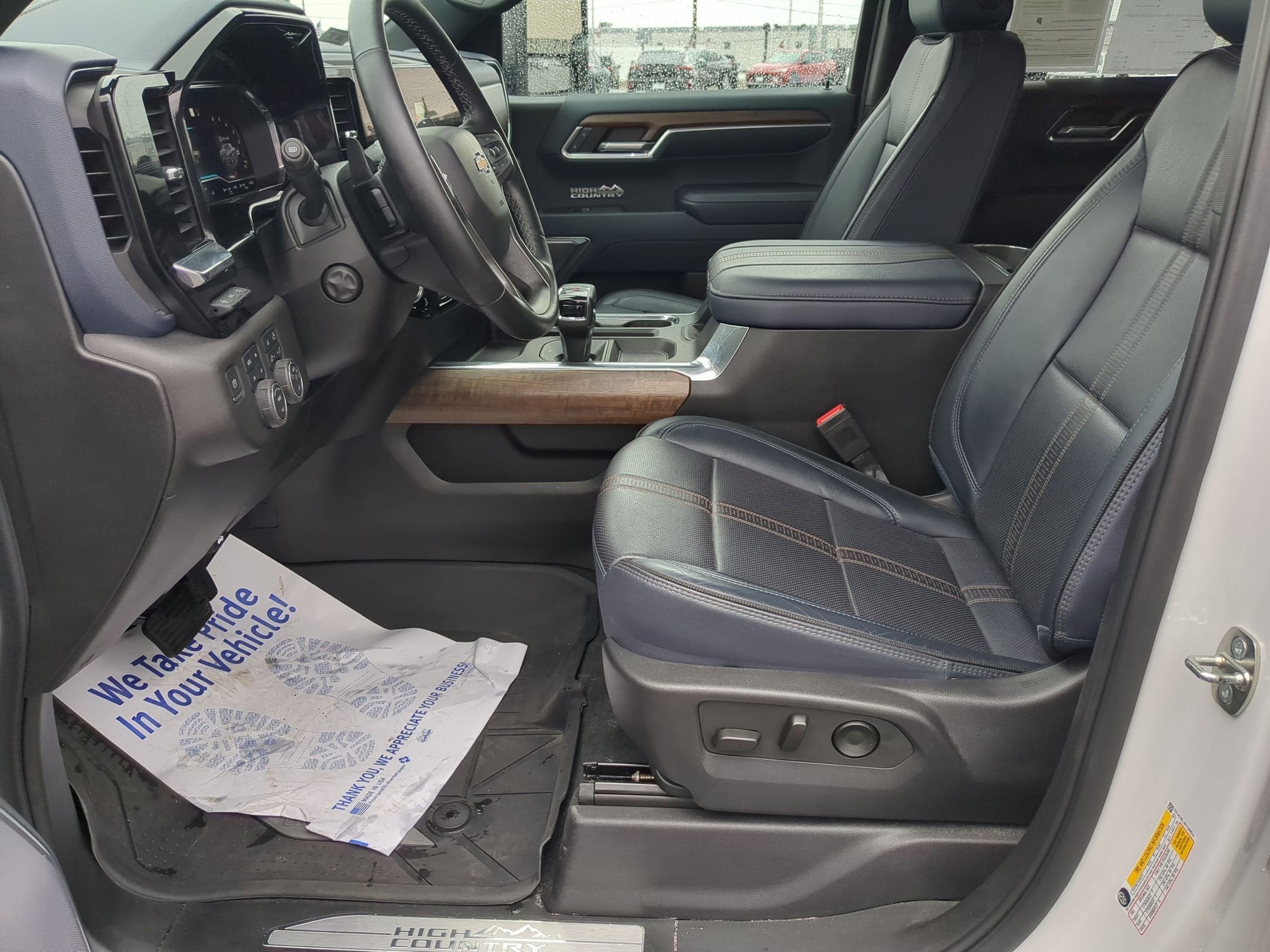 2023 Chevrolet Silverado 1500 High Country