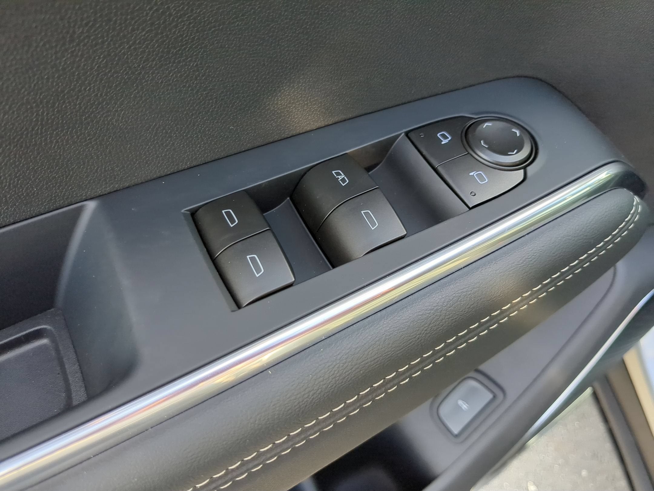 2027 GMC Acadia Elevation