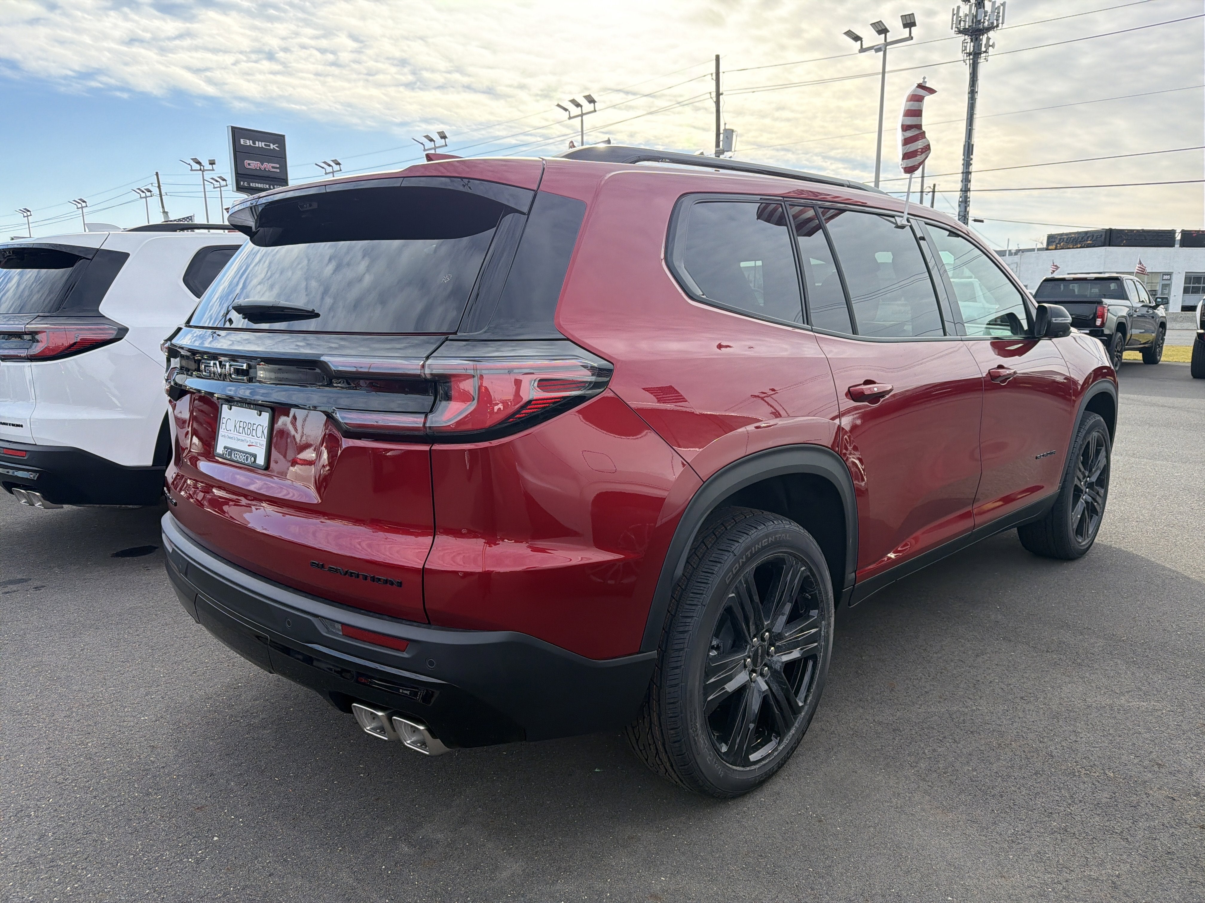 2026 GMC Acadia Elevation