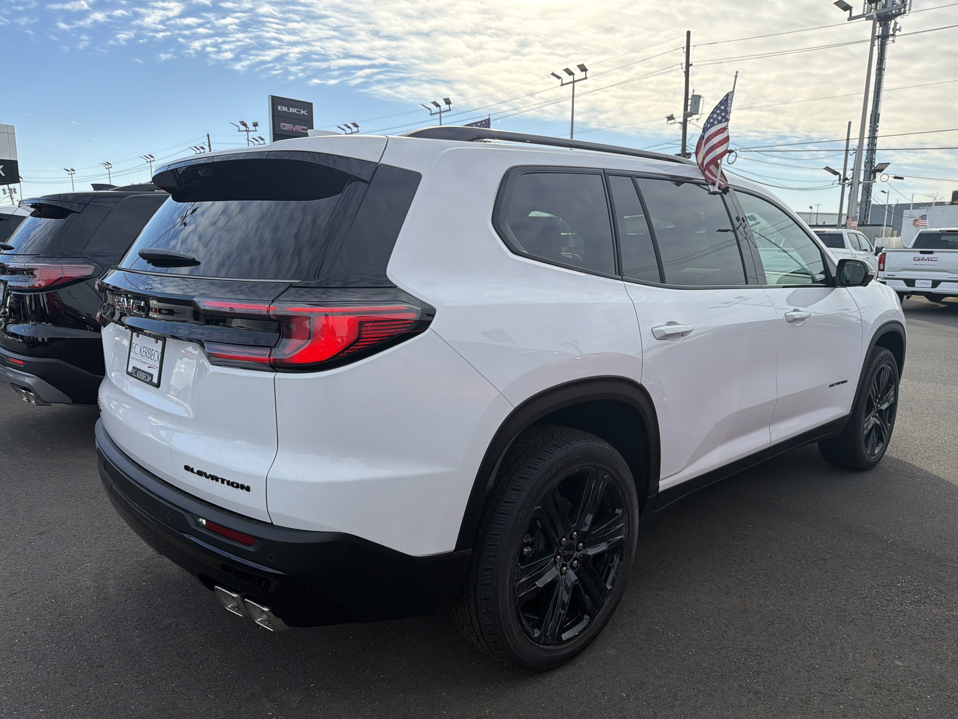 2026 GMC Acadia Elevation