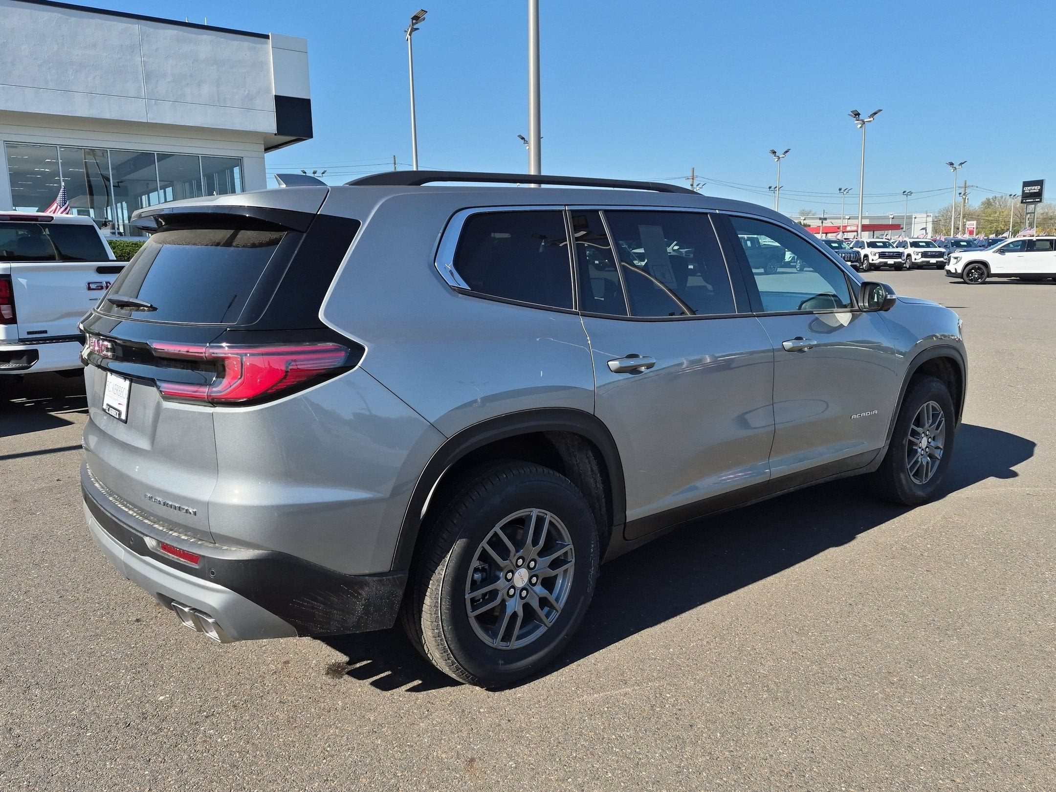 2027 GMC Acadia Elevation
