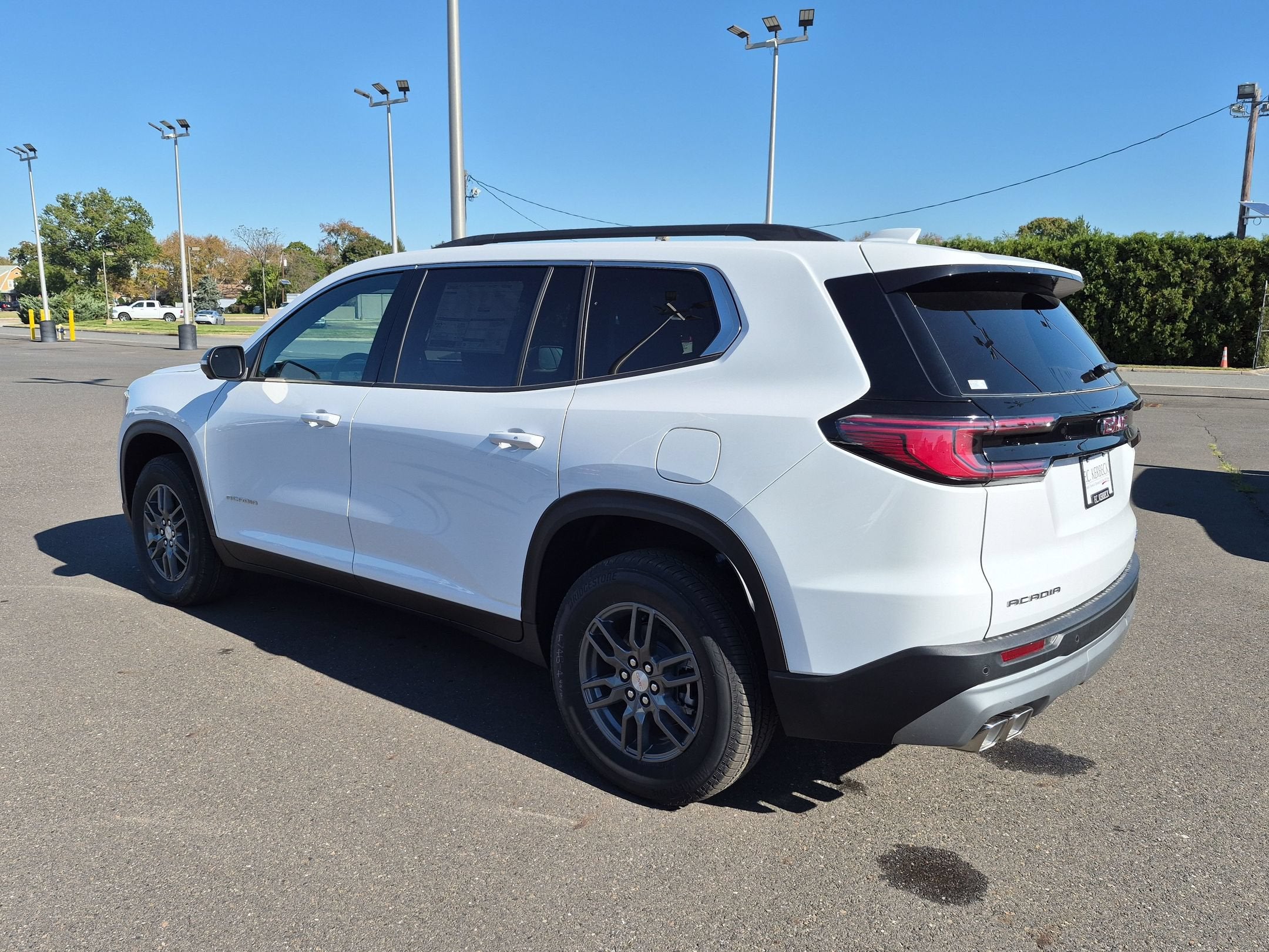 2027 GMC Acadia Elevation