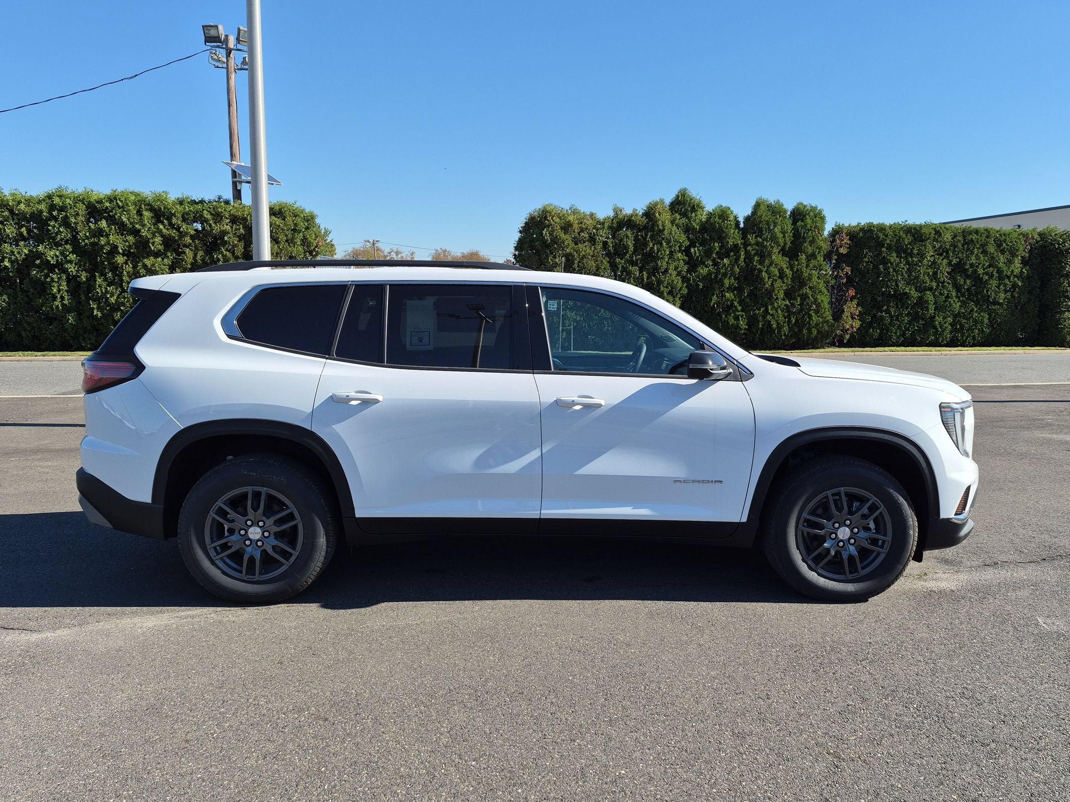 2027 GMC Acadia Elevation