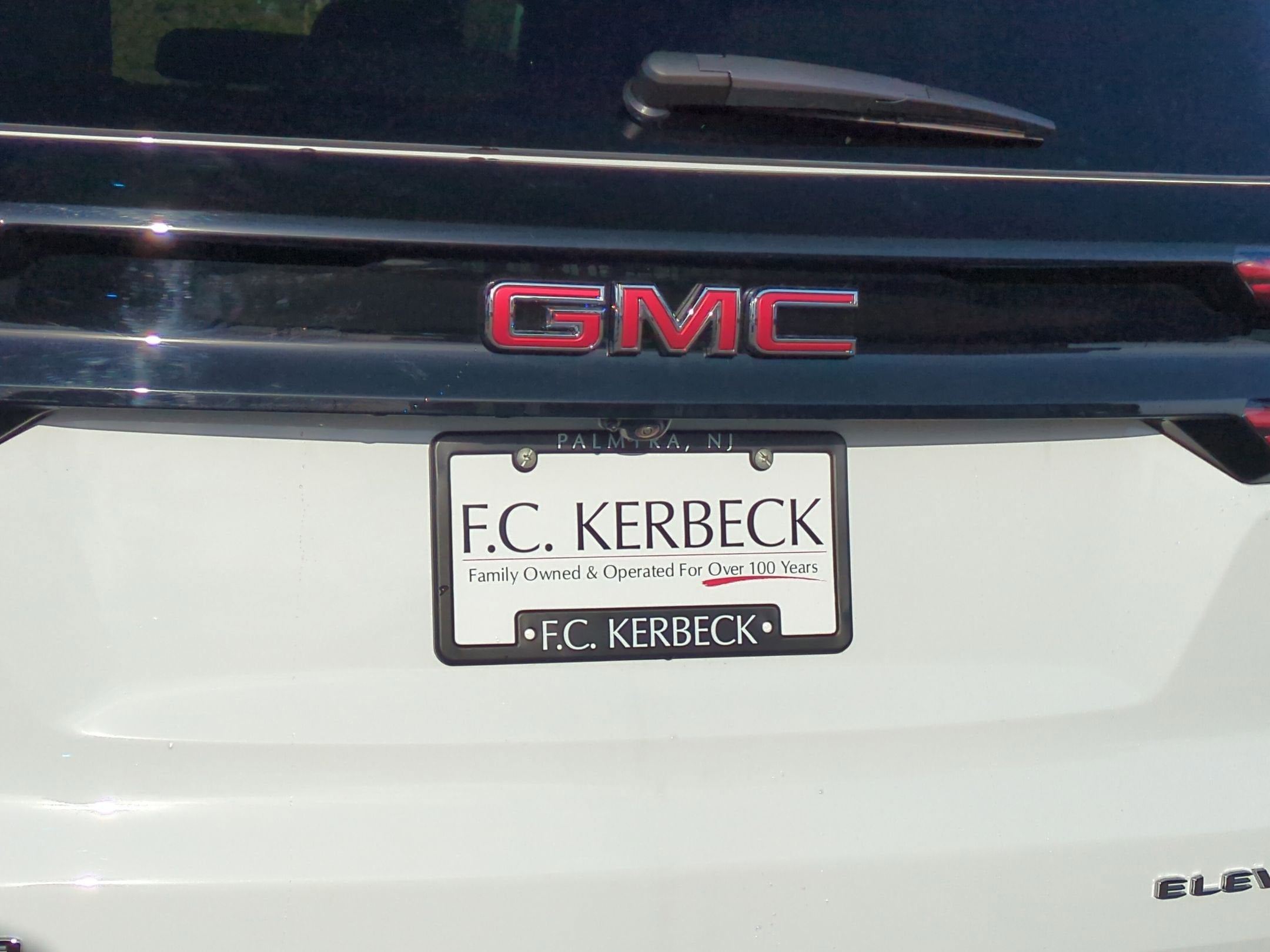 2026 GMC Acadia Elevation