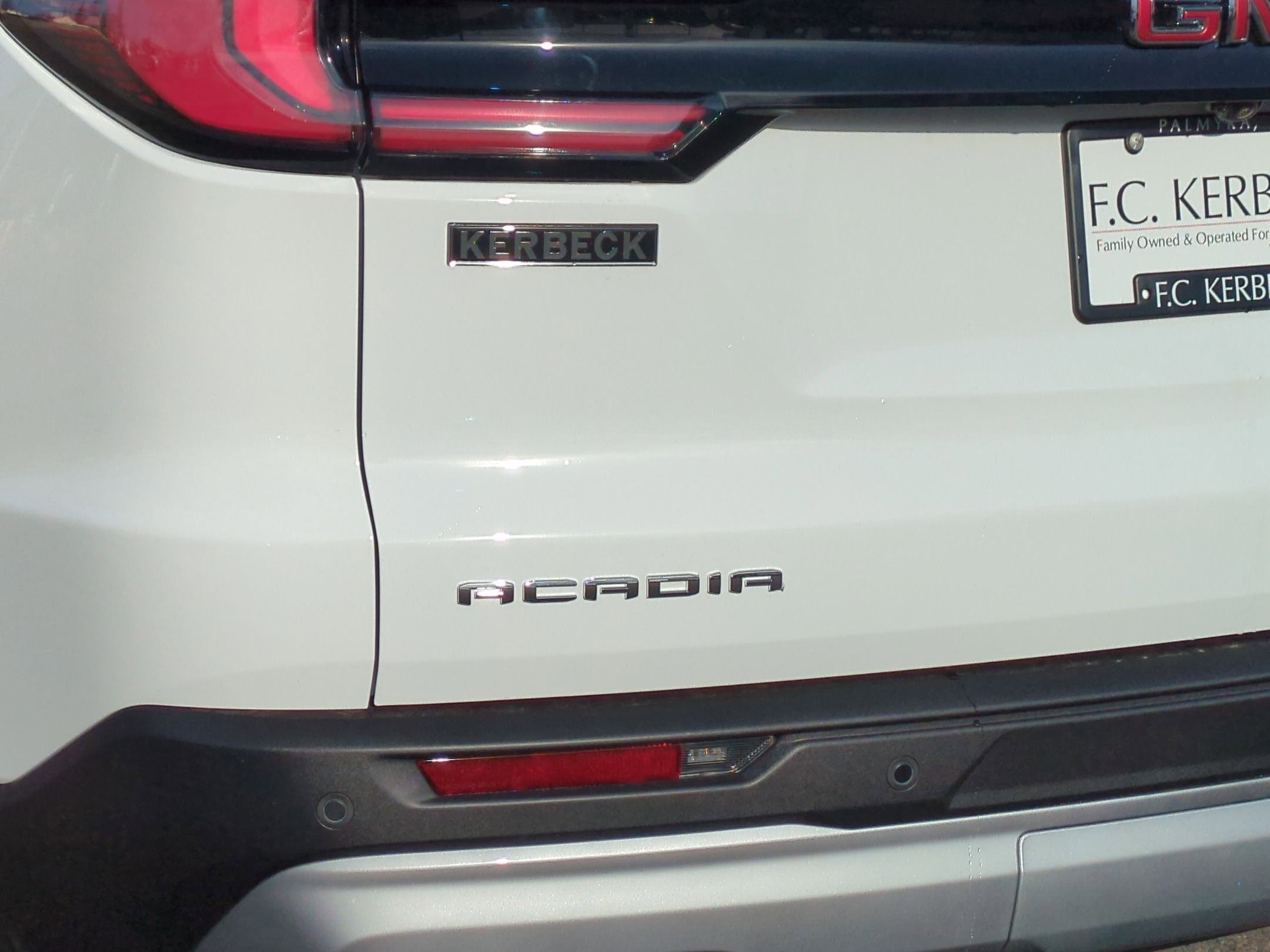 2026 GMC Acadia Elevation