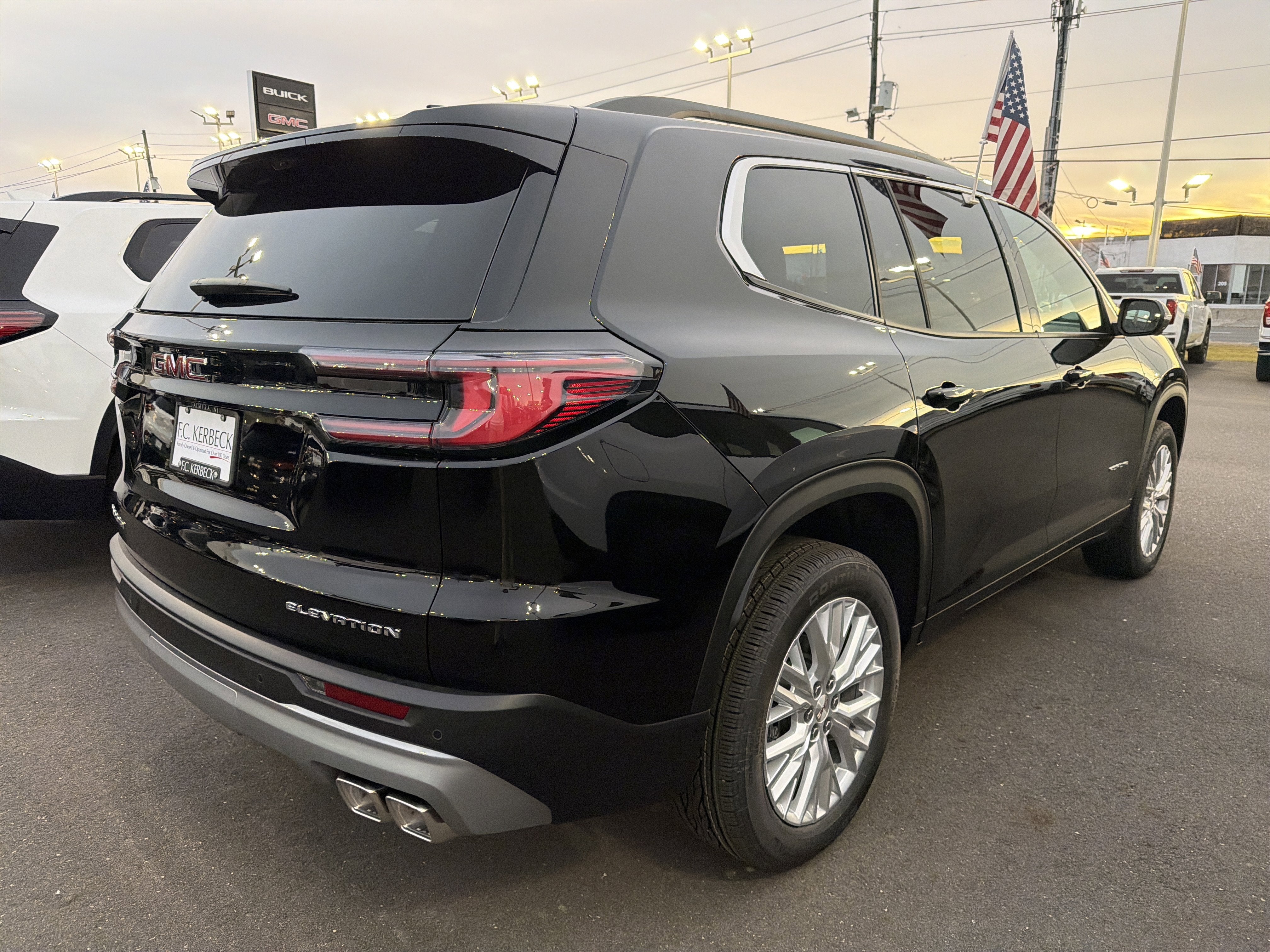 2026 GMC Acadia Elevation