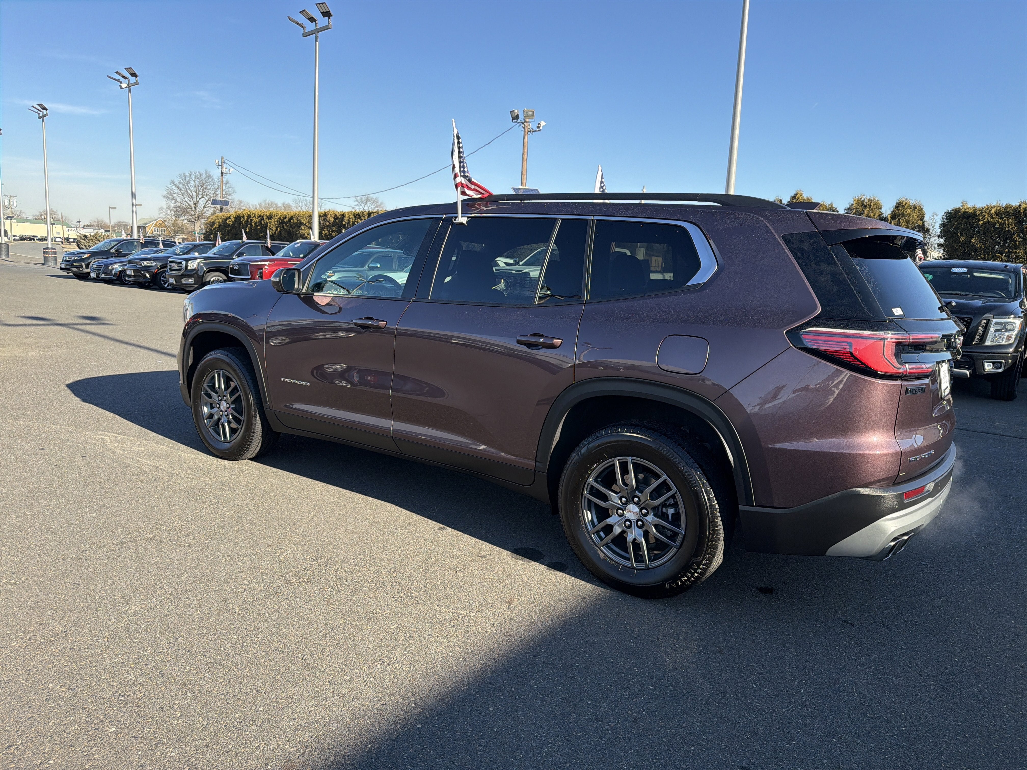 2025 GMC Acadia Elevation