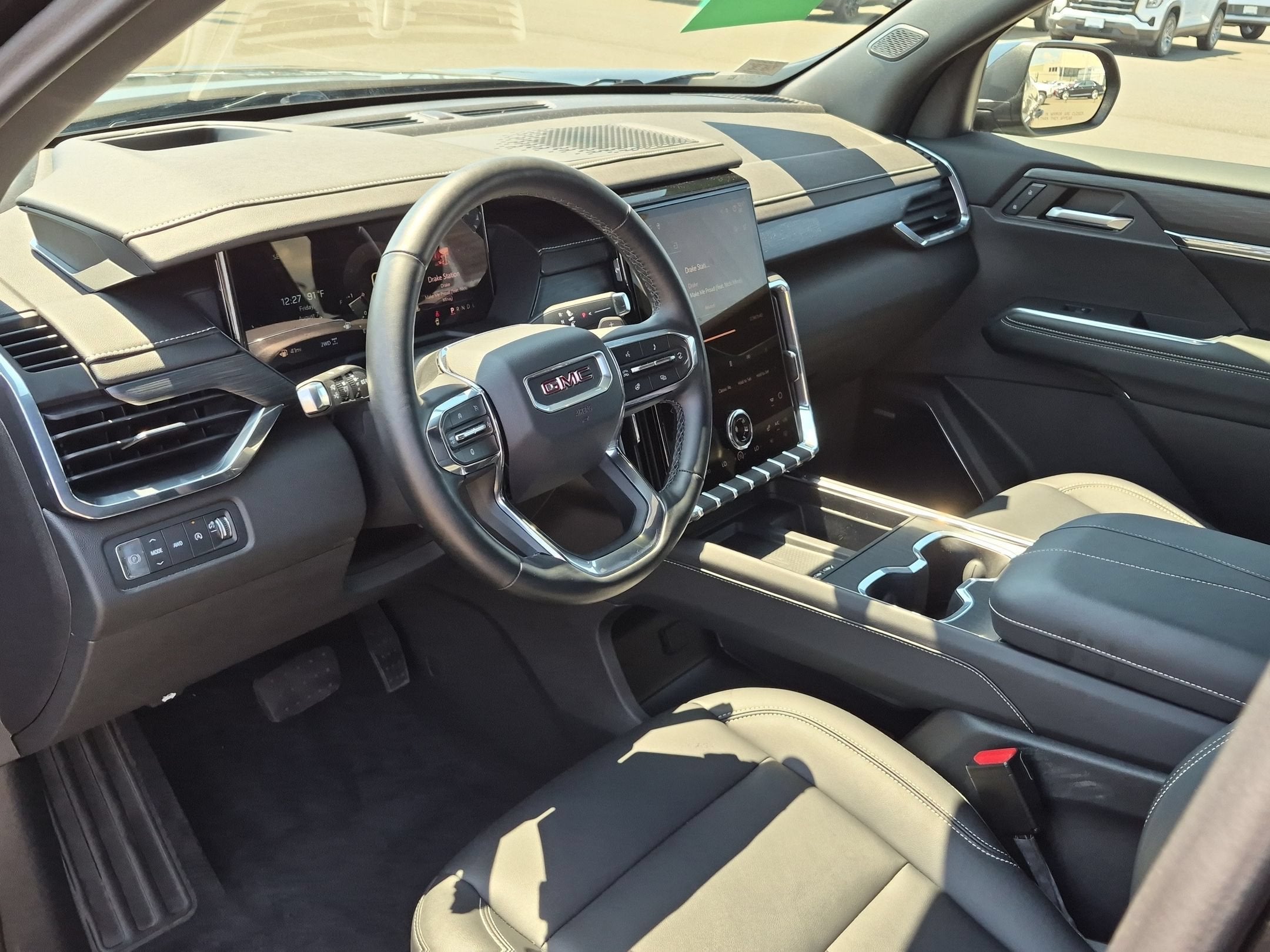 2024 GMC Acadia Elevation