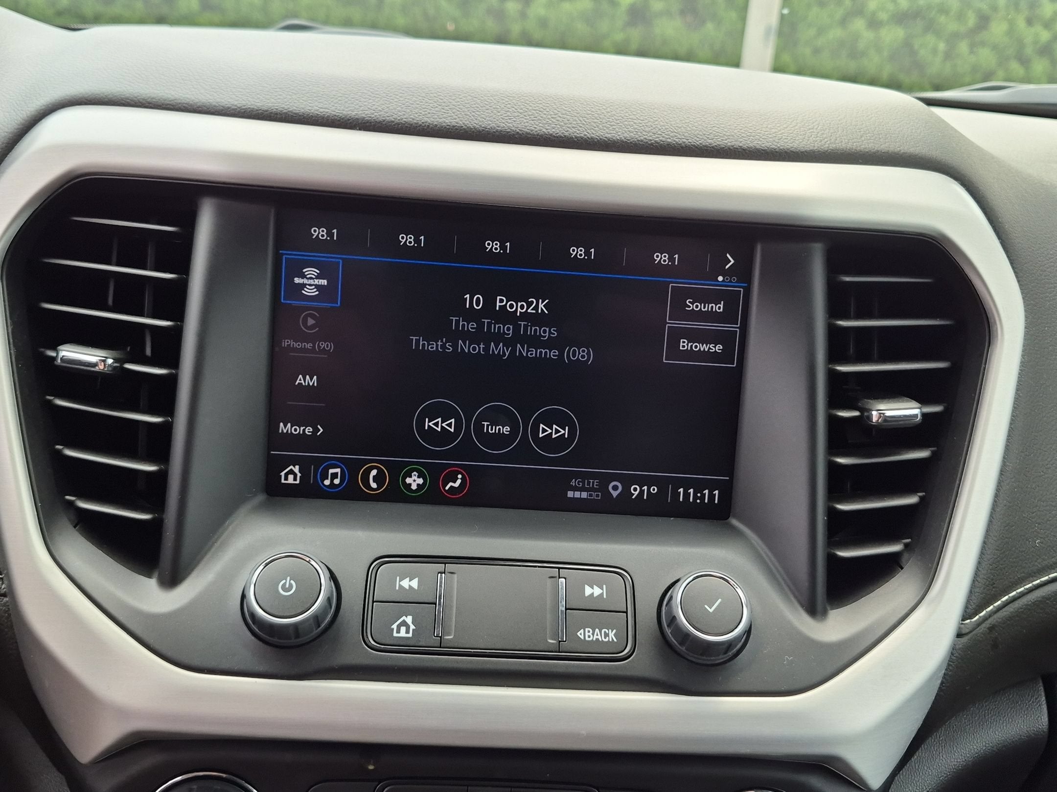 2023 GMC Acadia SLE