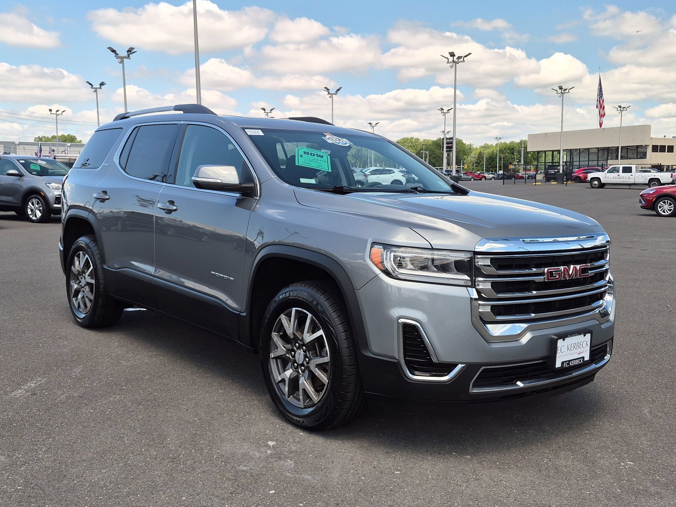 2023 GMC Acadia SLE