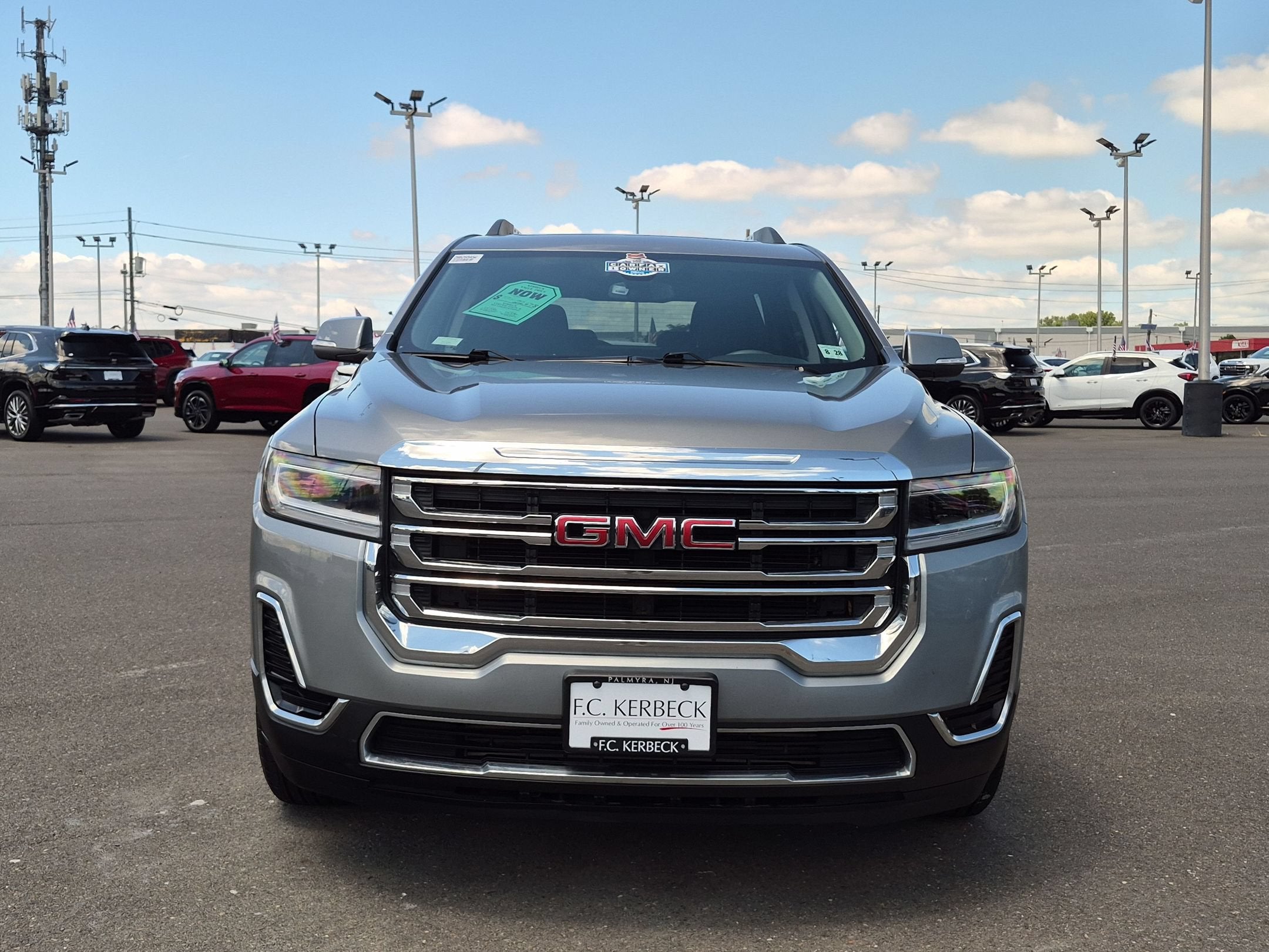 2023 GMC Acadia SLE