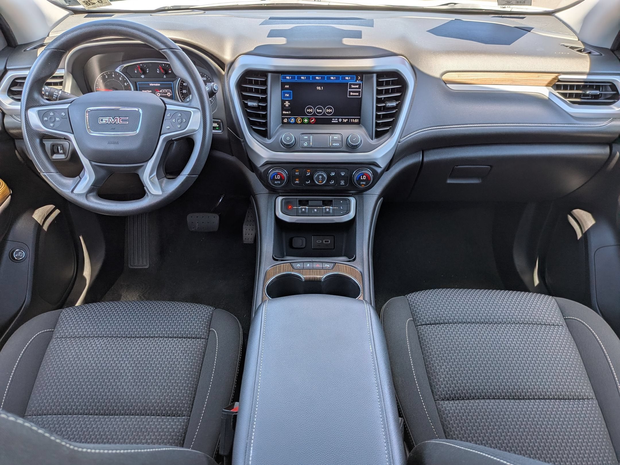 2023 GMC Acadia SLE