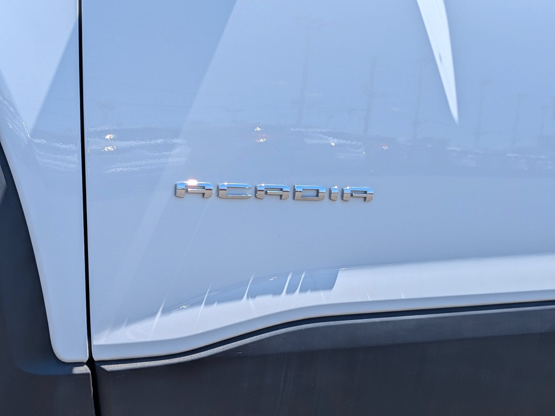 2023 GMC Acadia SLE