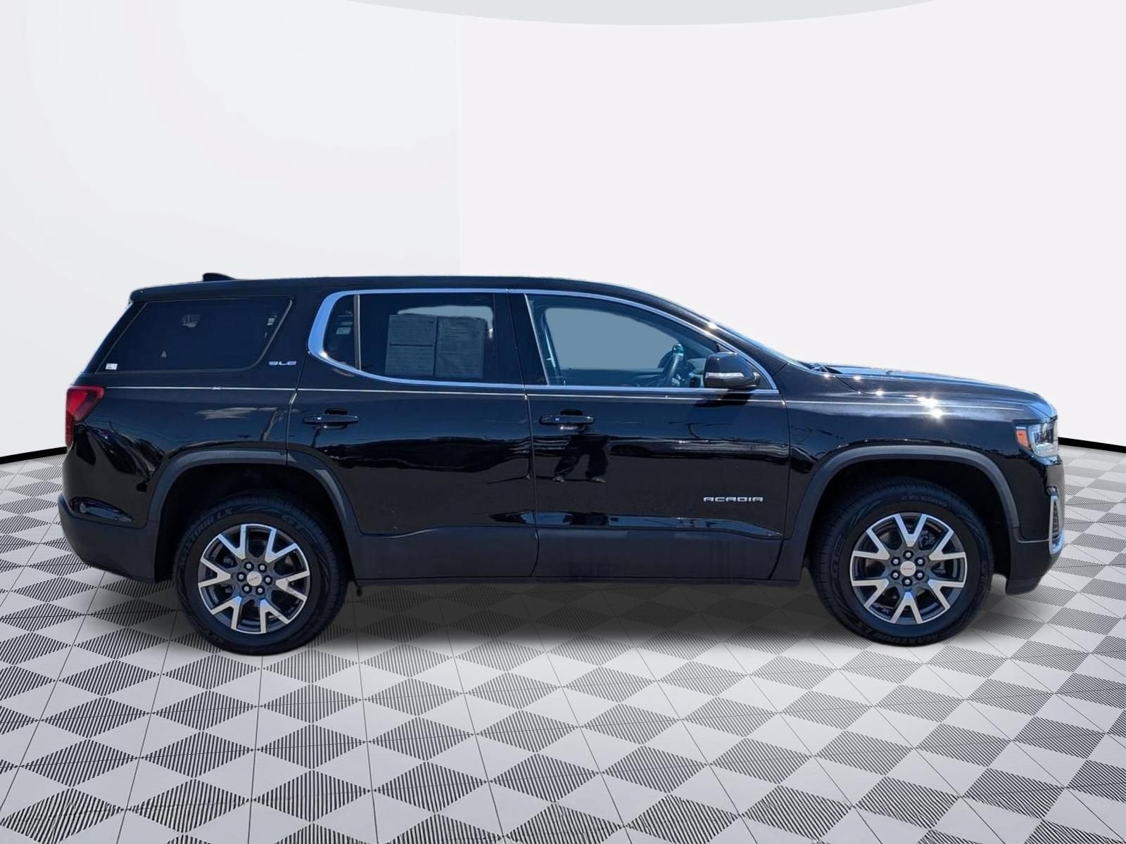 2023 GMC Acadia SLE
