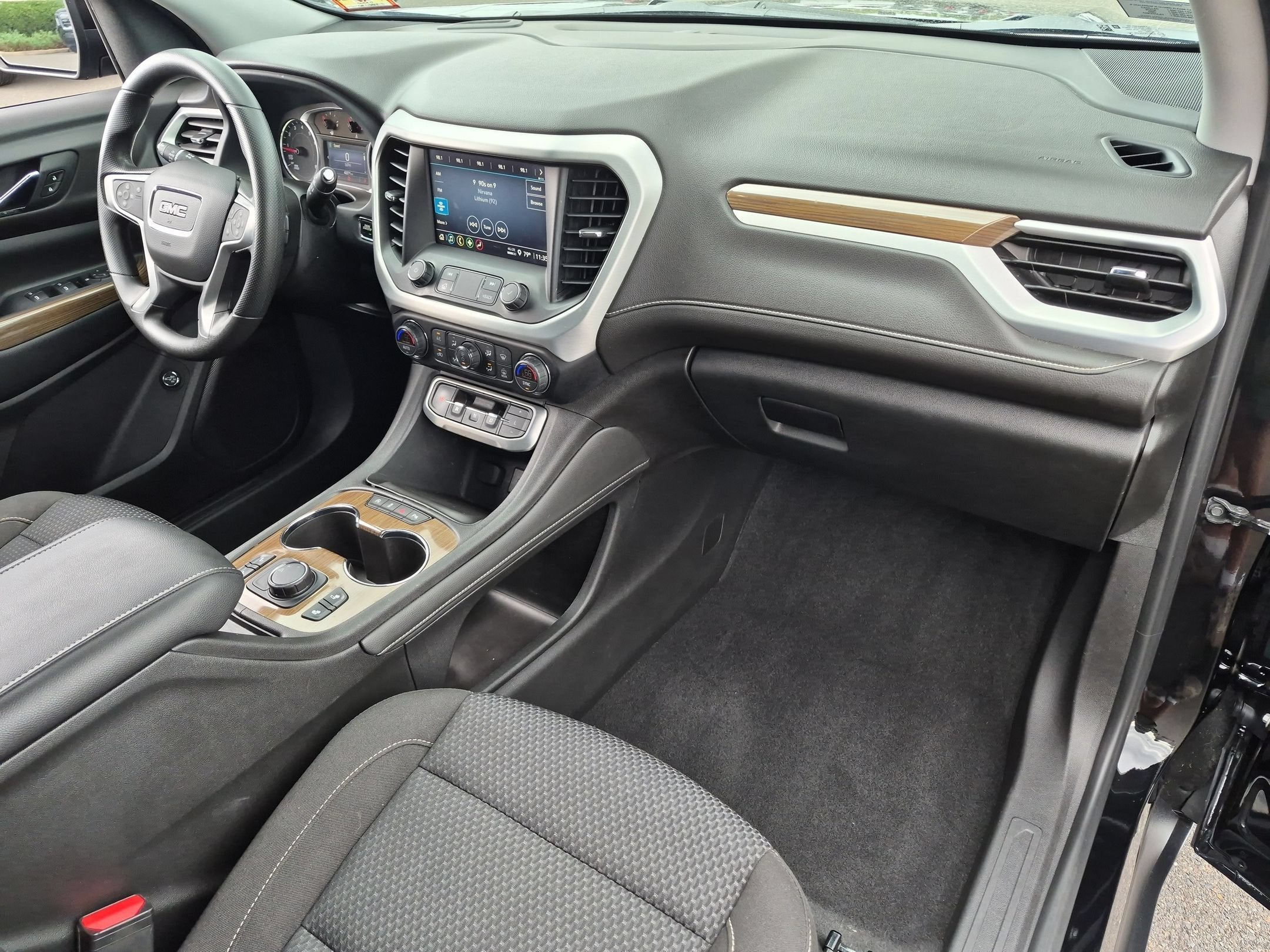 2021 GMC Acadia SLE