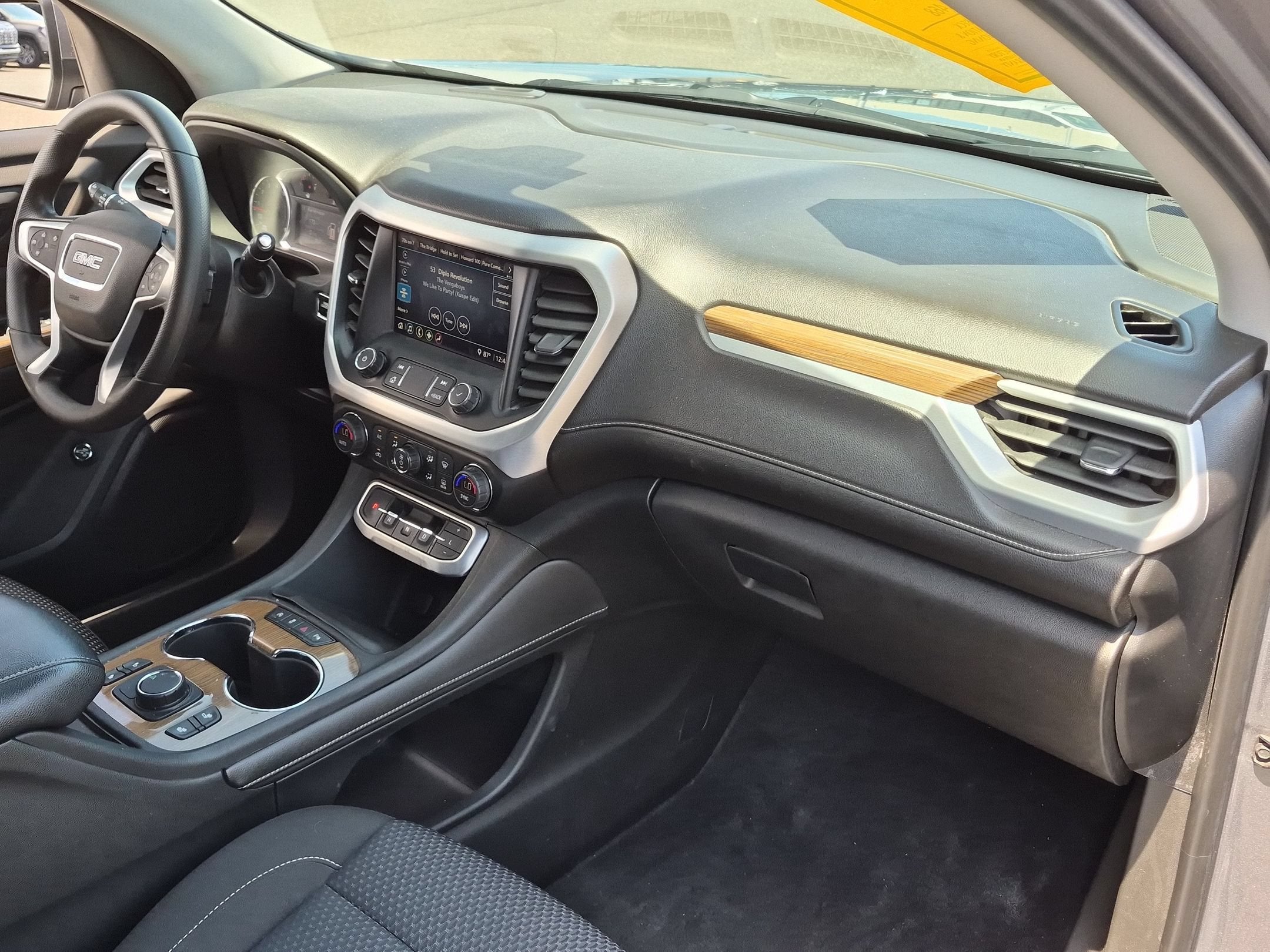 2021 GMC Acadia SLE
