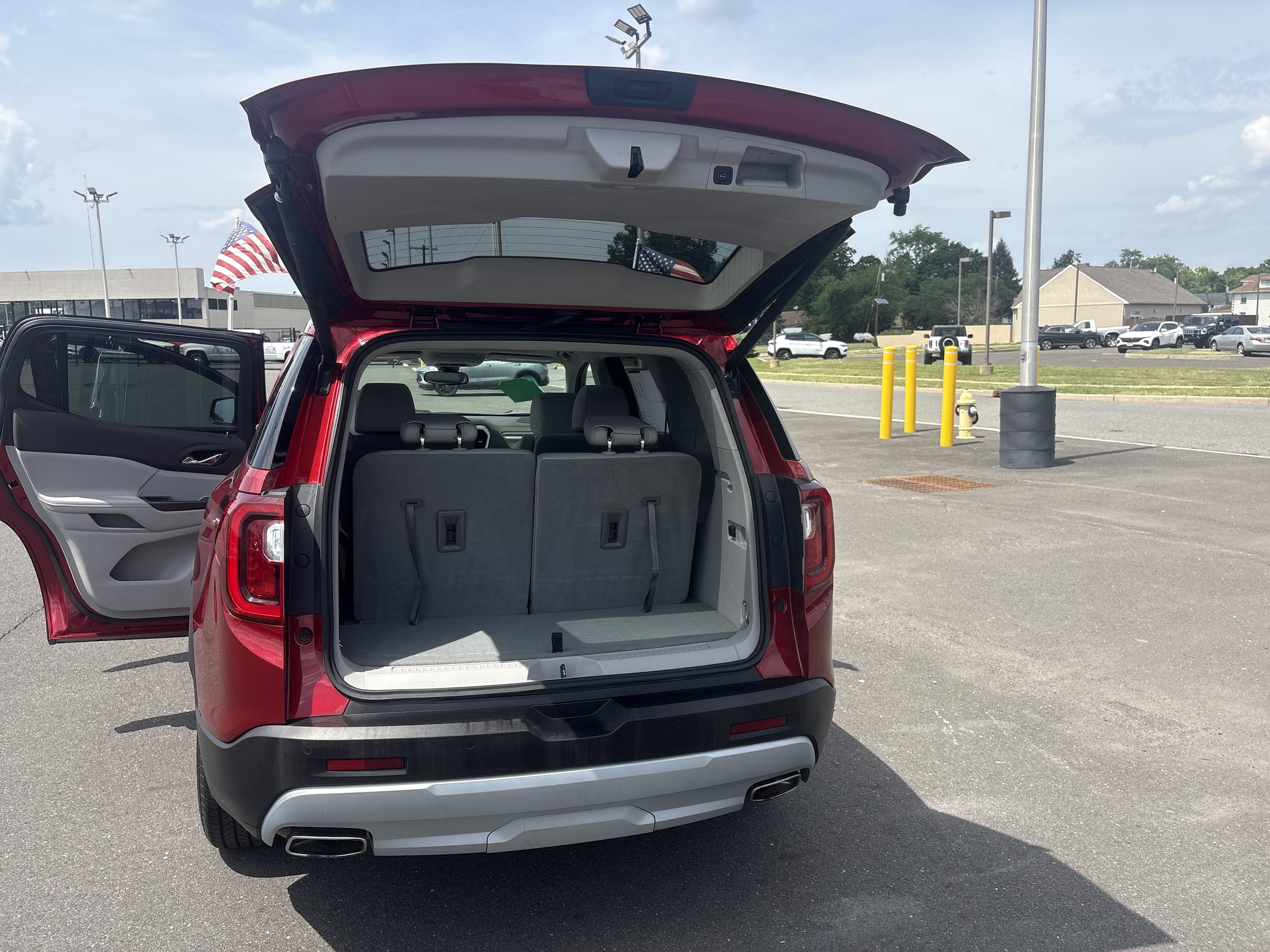 2021 GMC Acadia SLT