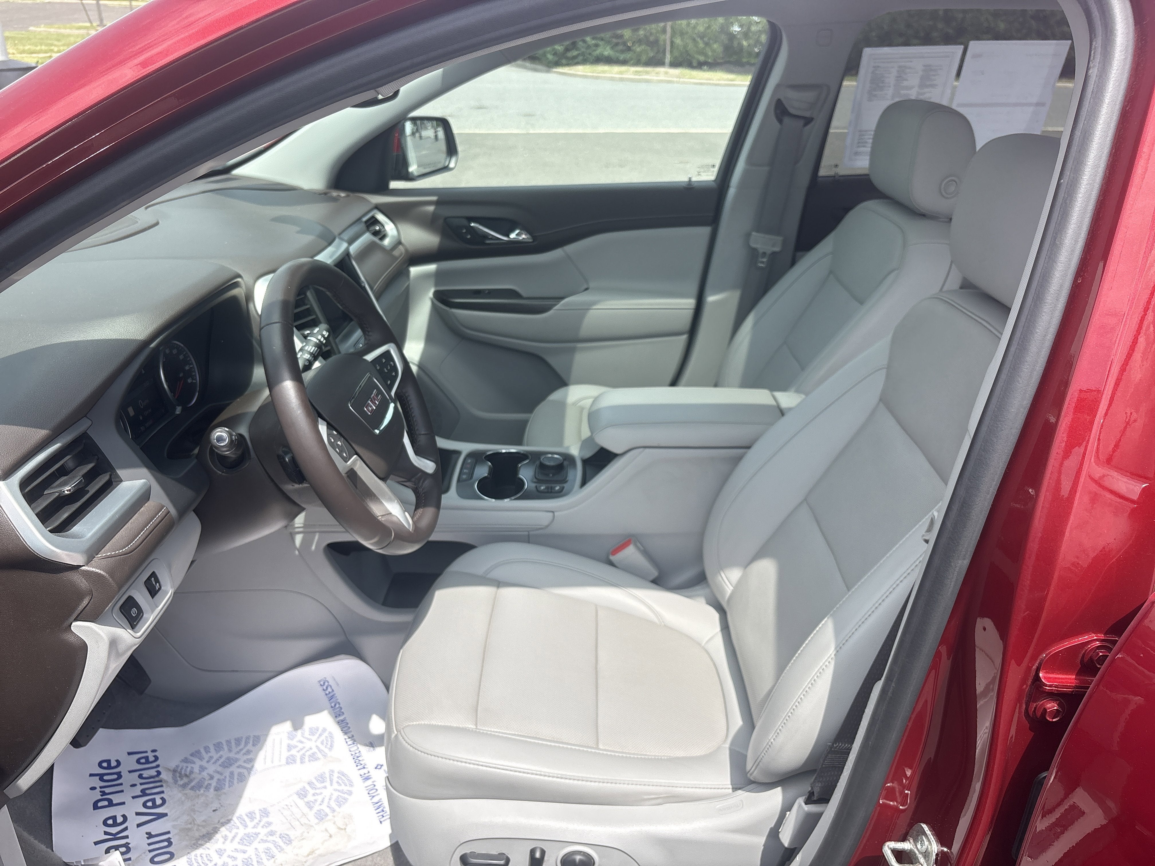 2021 GMC Acadia SLT