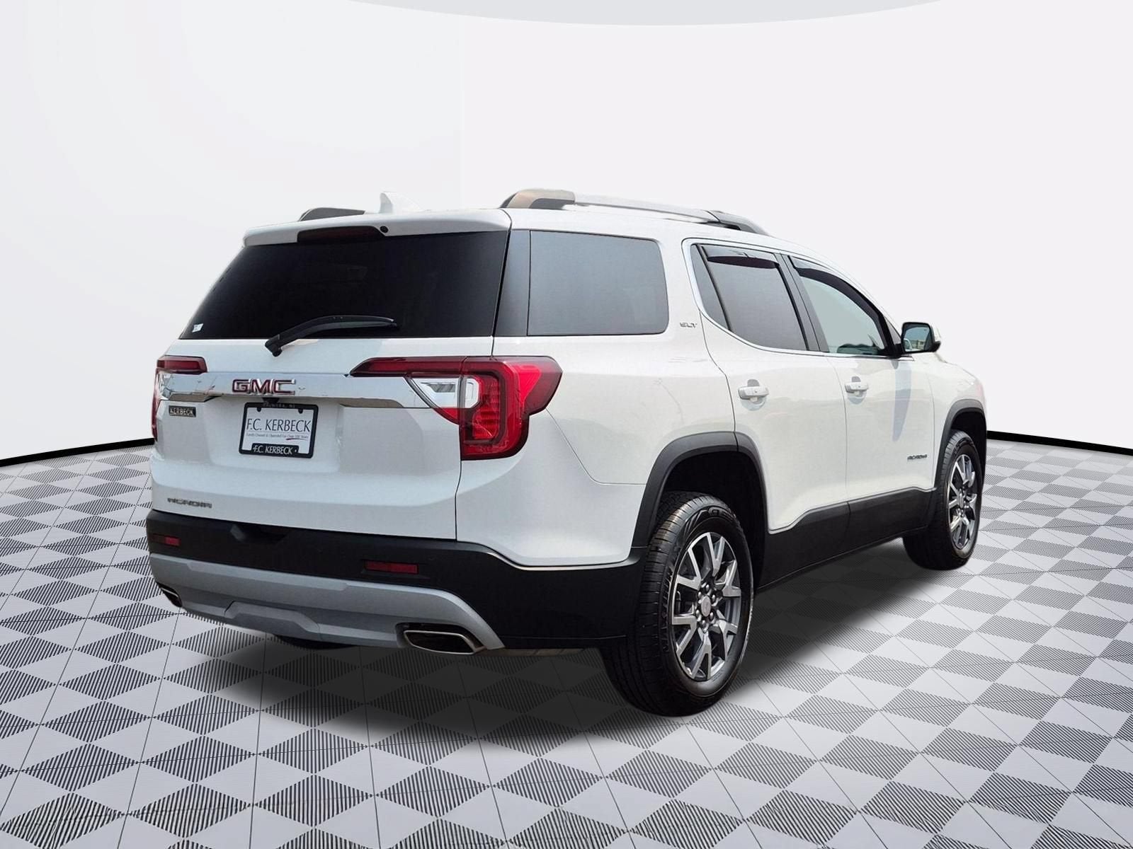 2023 GMC Acadia SLT