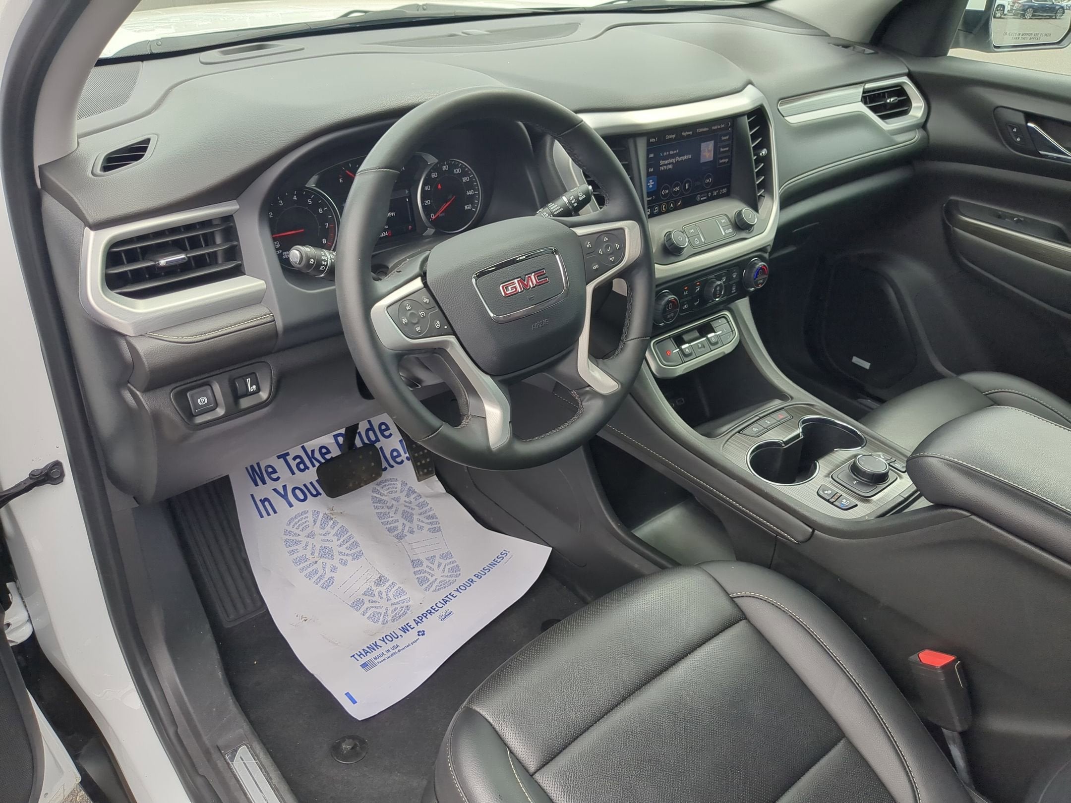 2023 GMC Acadia SLT