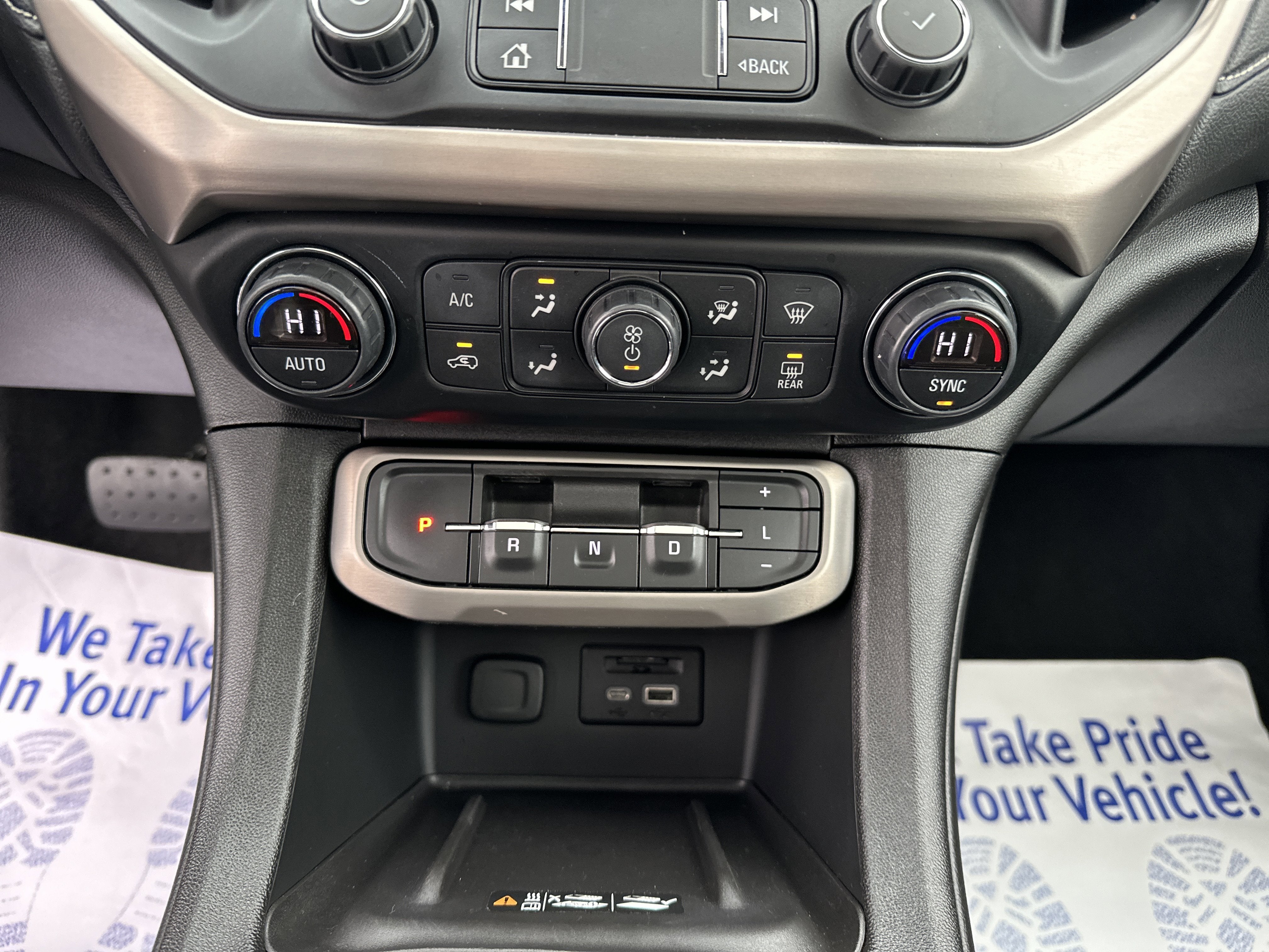 2021 GMC Acadia Denali