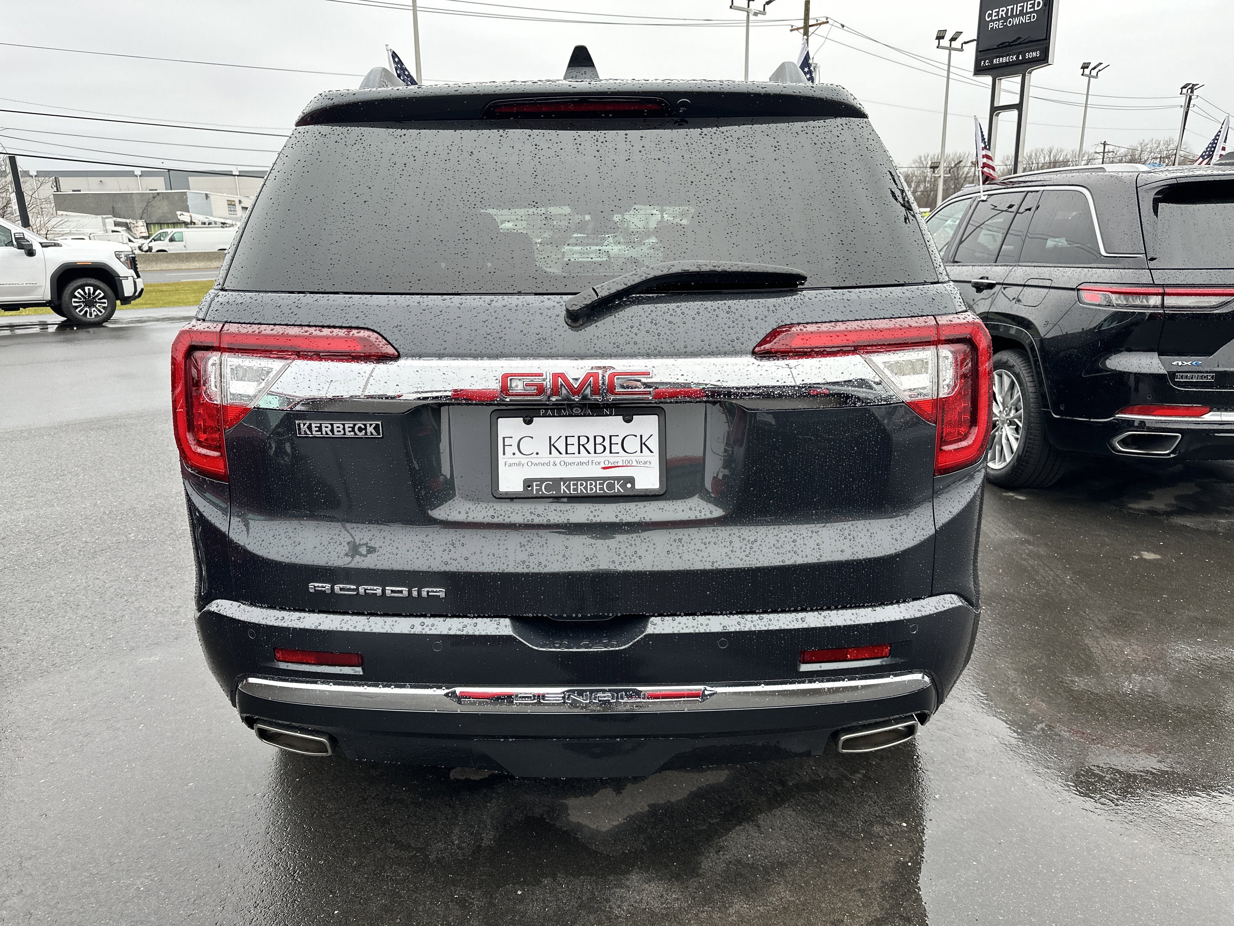 2021 GMC Acadia Denali