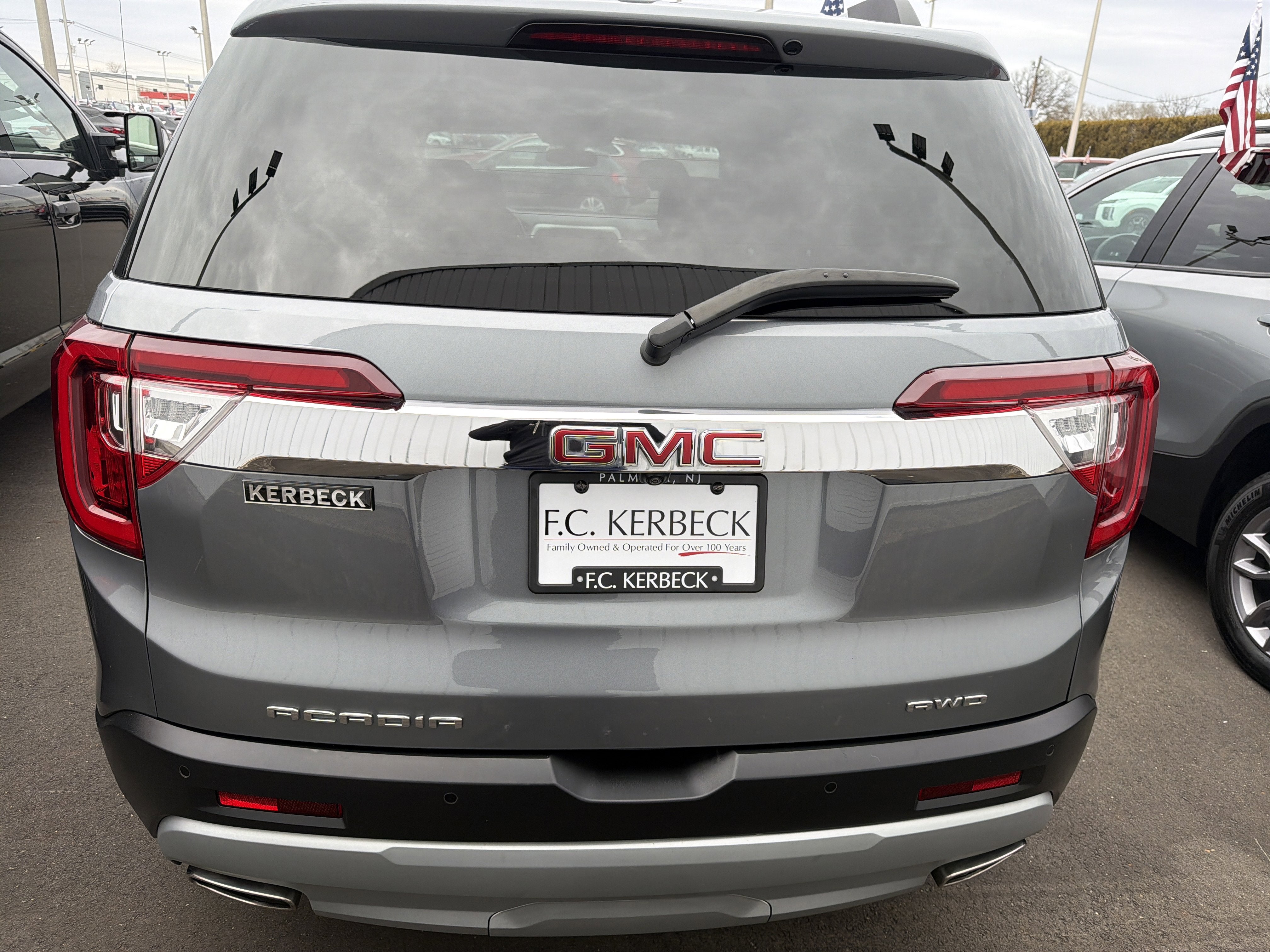2020 GMC Acadia SLE