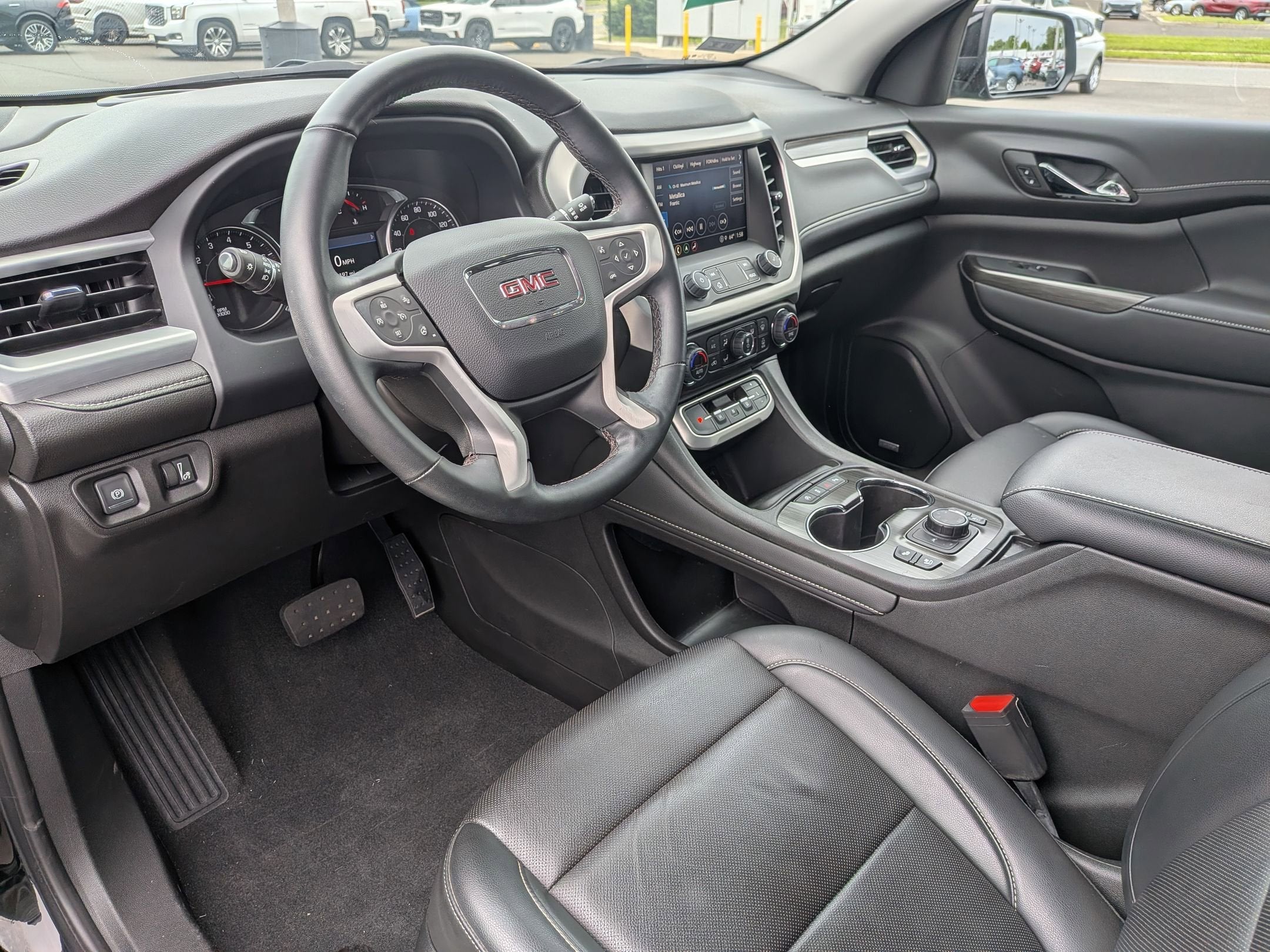 2023 GMC Acadia SLT