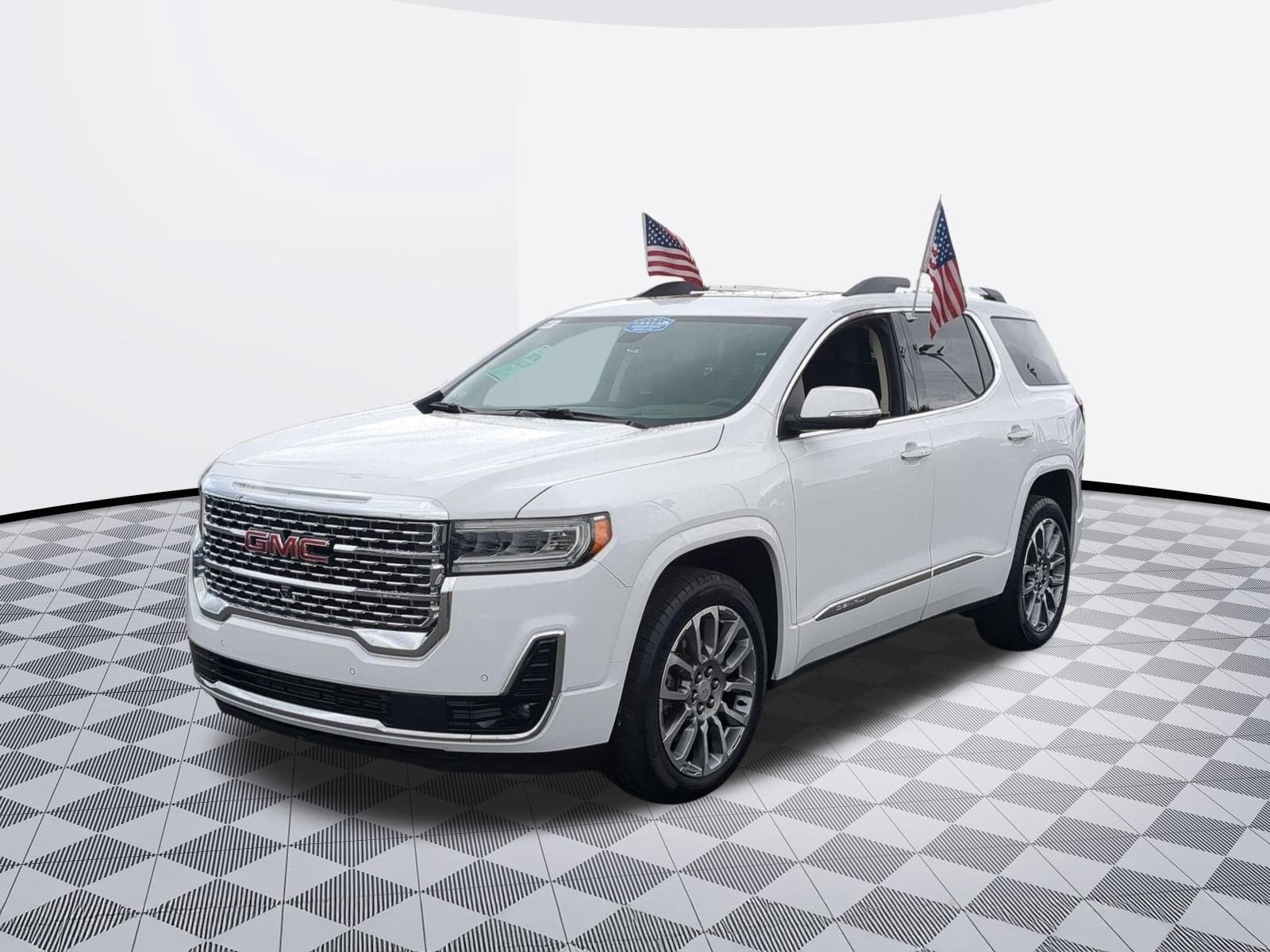 2023 GMC Acadia Denali