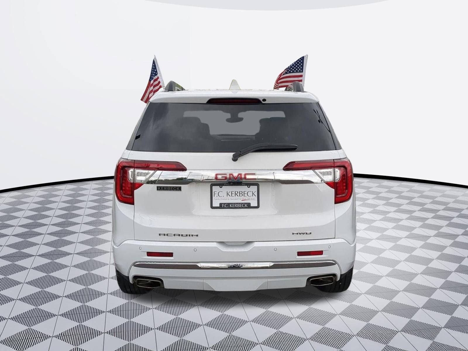 2023 GMC Acadia Denali