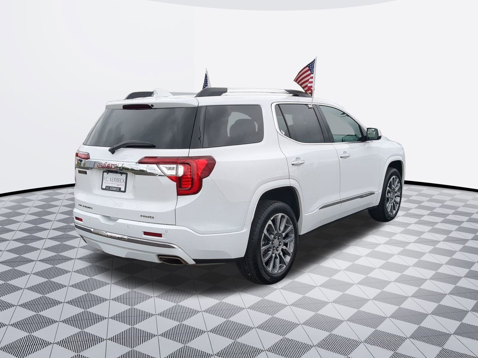 2023 GMC Acadia Denali