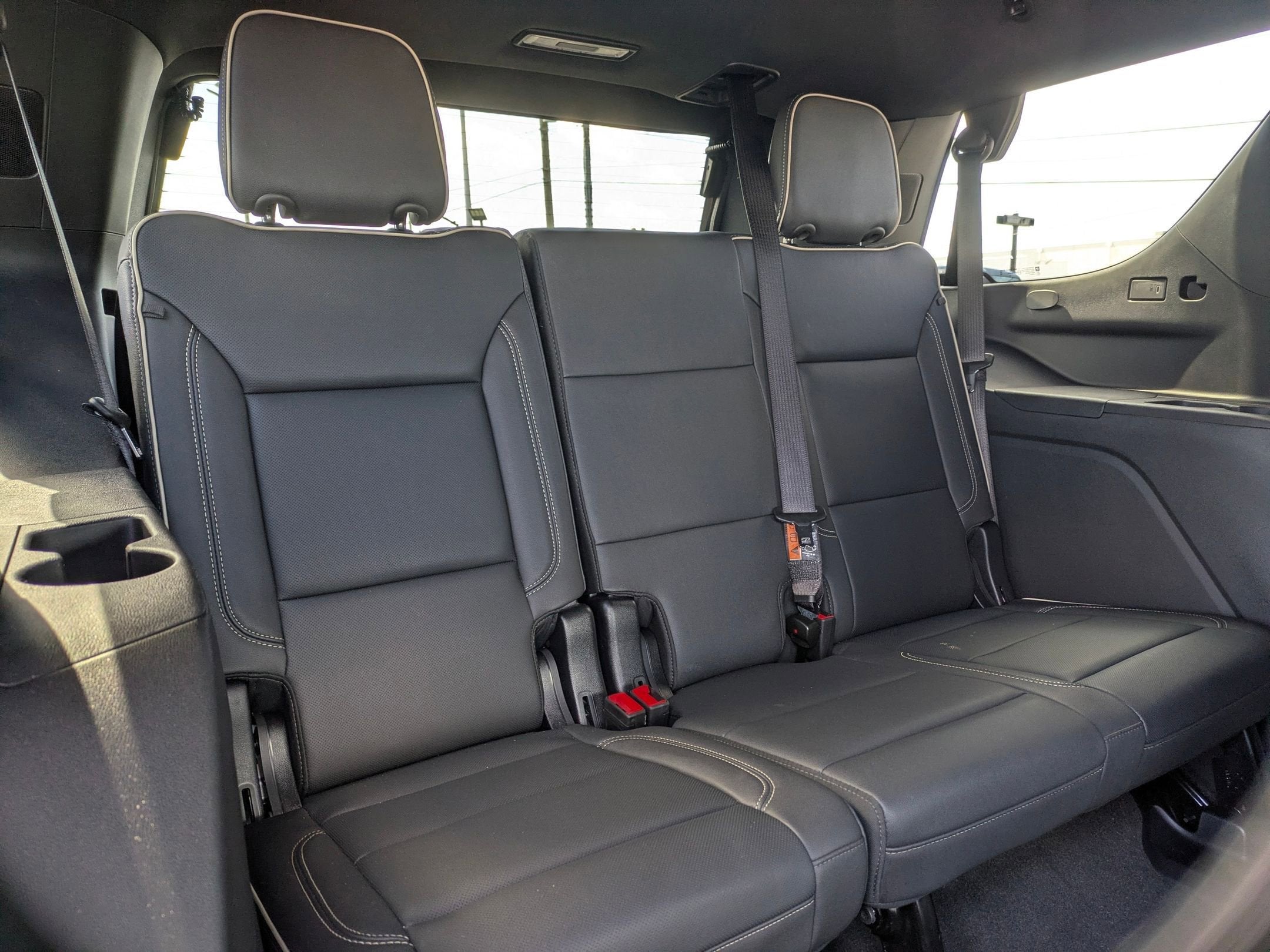 2025 GMC Yukon Elevation