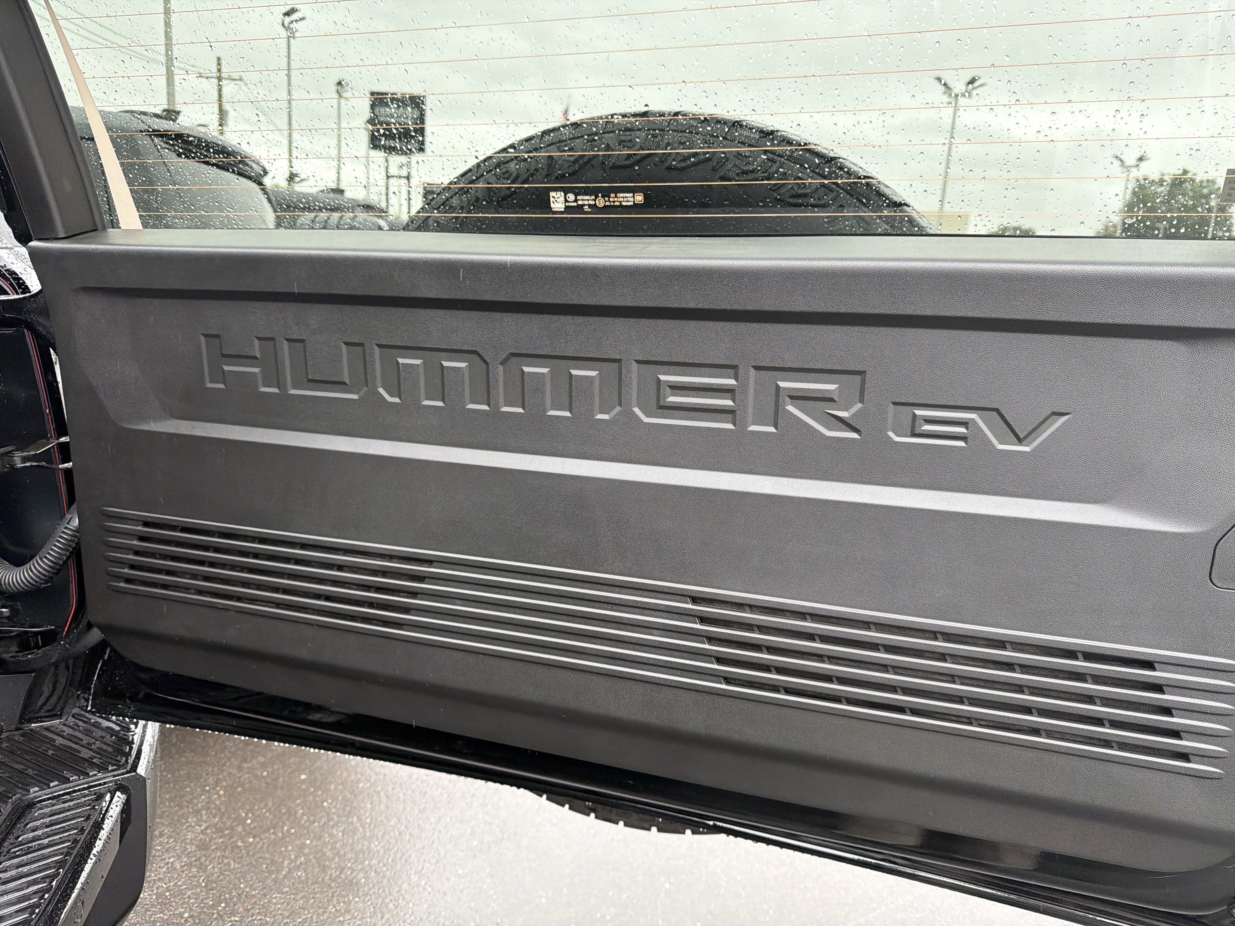 2026 GMC HUMMER EV SUV 2X