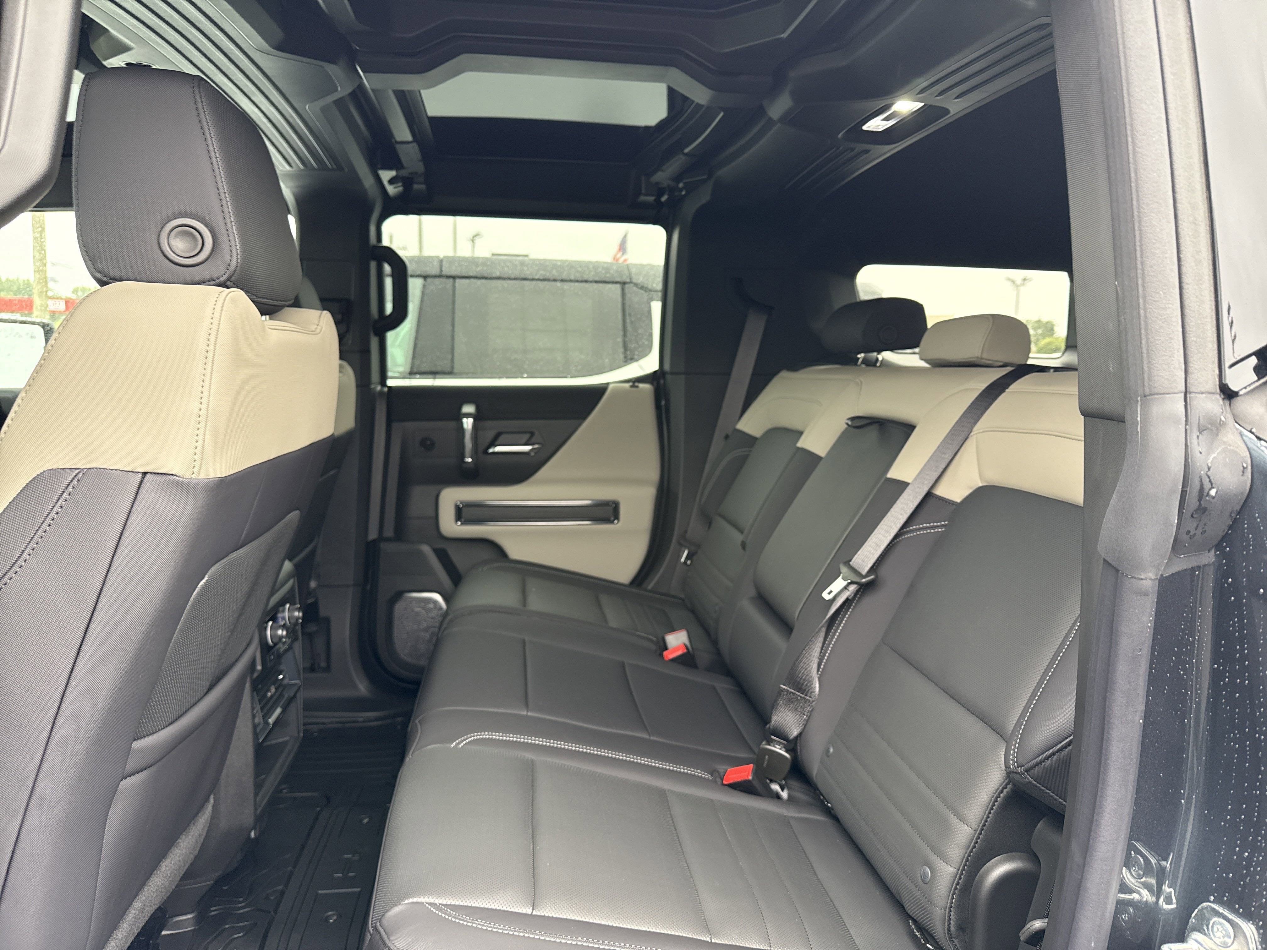 2026 GMC HUMMER EV SUV 2X