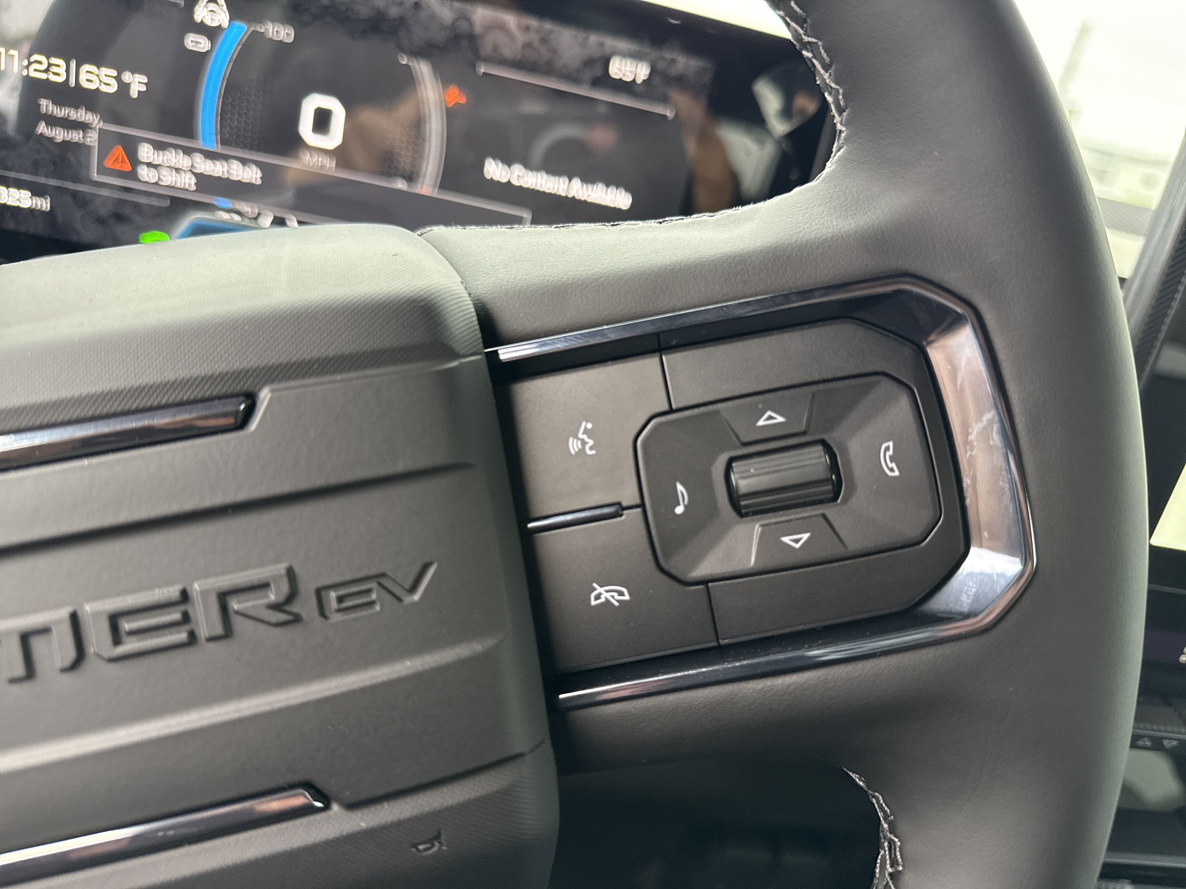 2026 GMC HUMMER EV SUV 2X