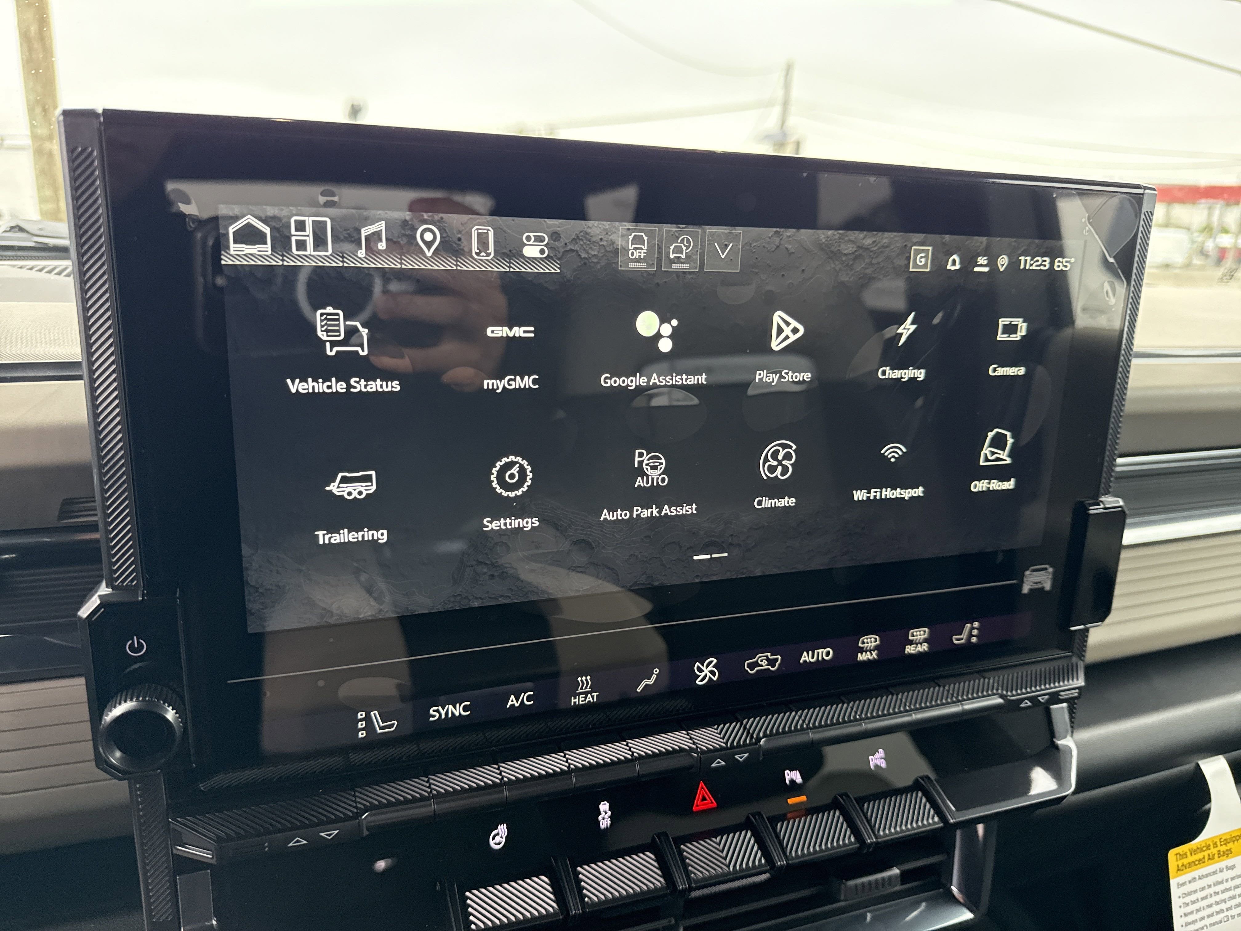 2026 GMC HUMMER EV SUV 2X