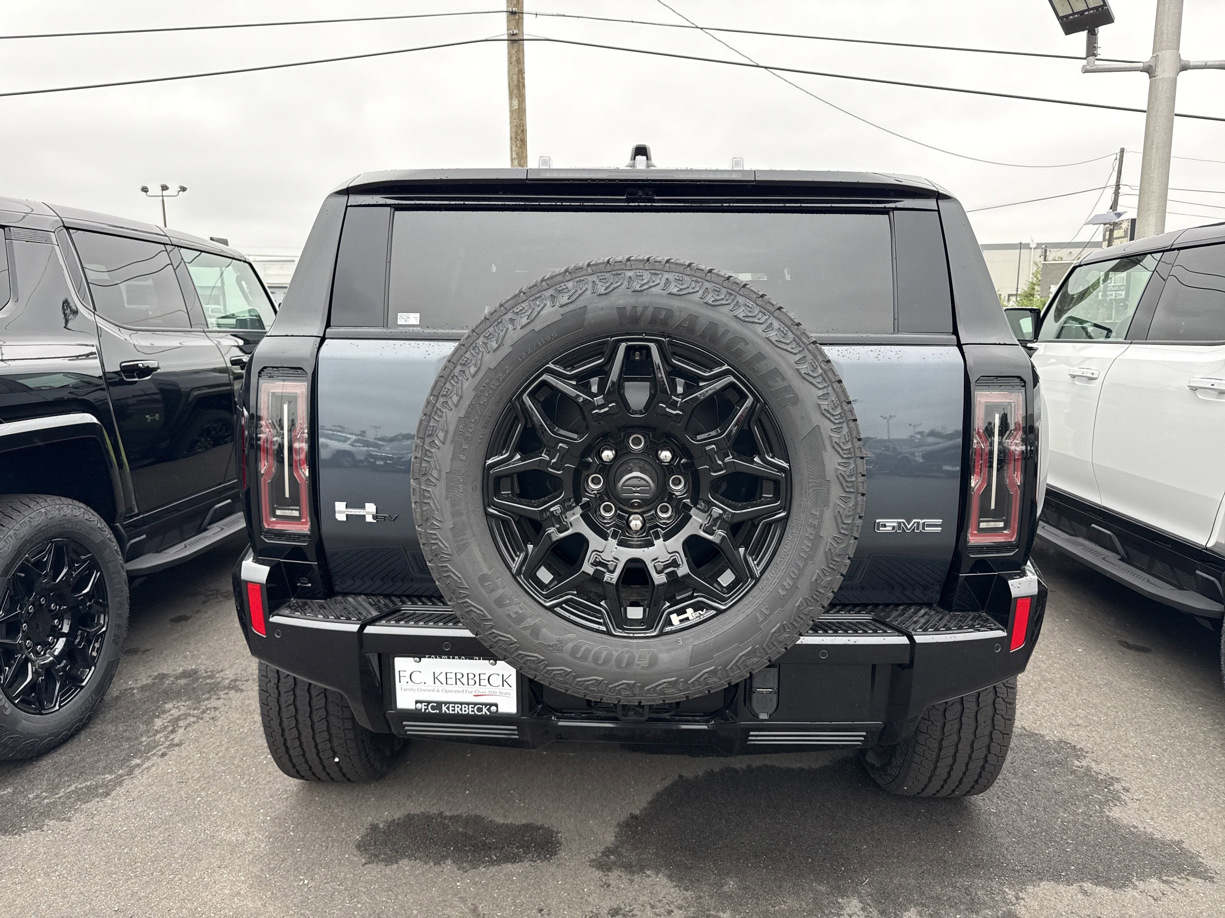 2026 GMC HUMMER EV SUV 2X