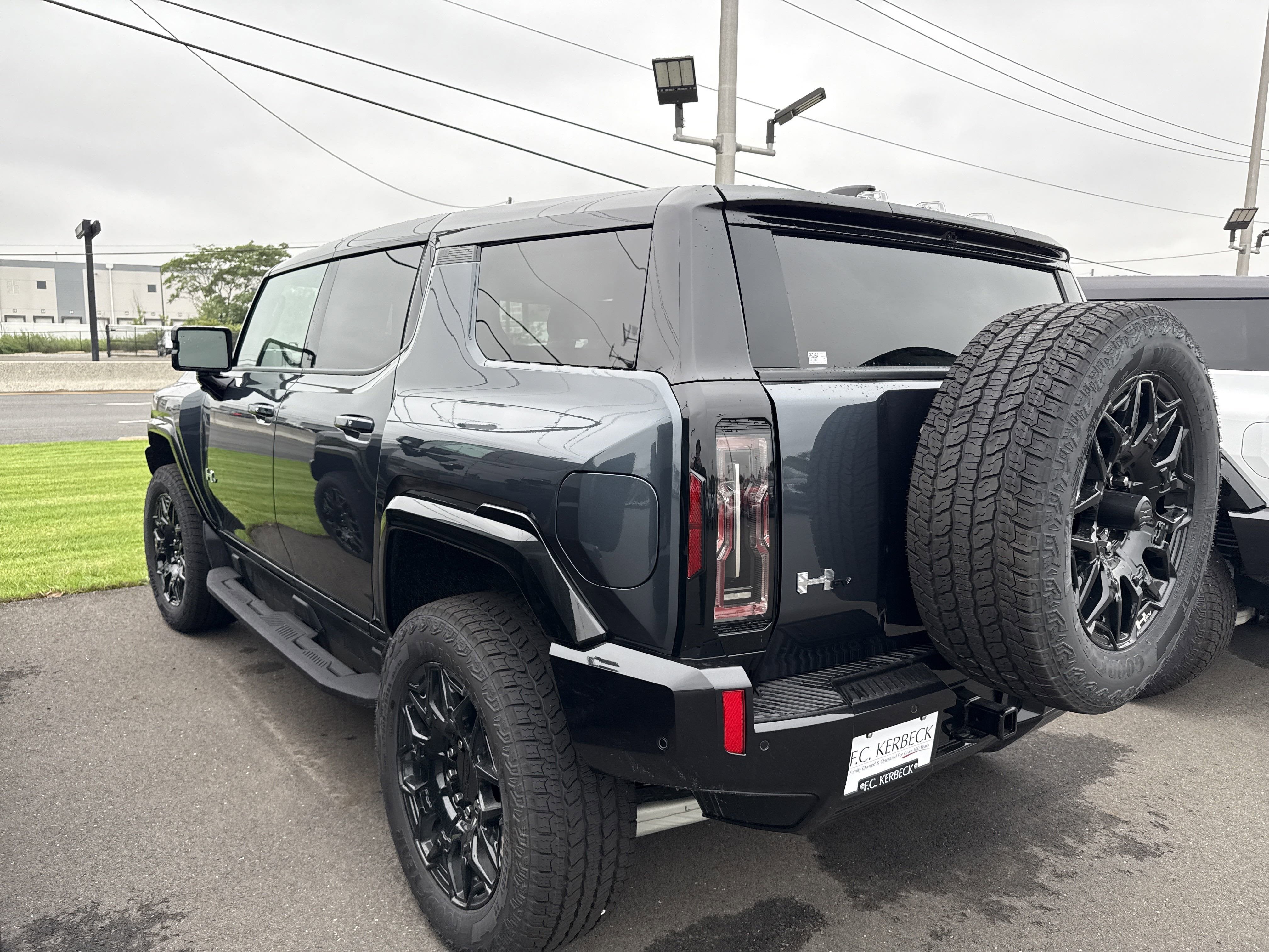 2026 GMC HUMMER EV SUV 2X