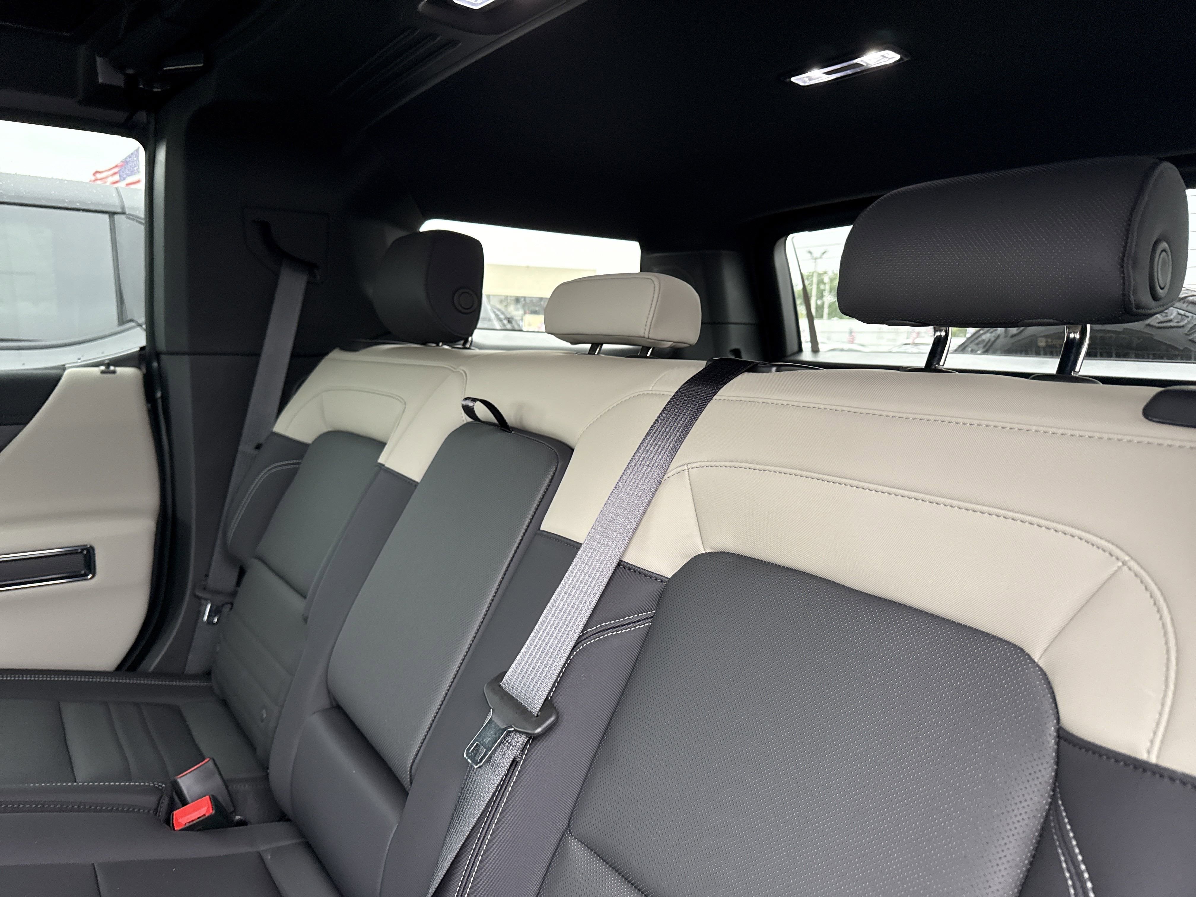 2026 GMC HUMMER EV SUV 2X