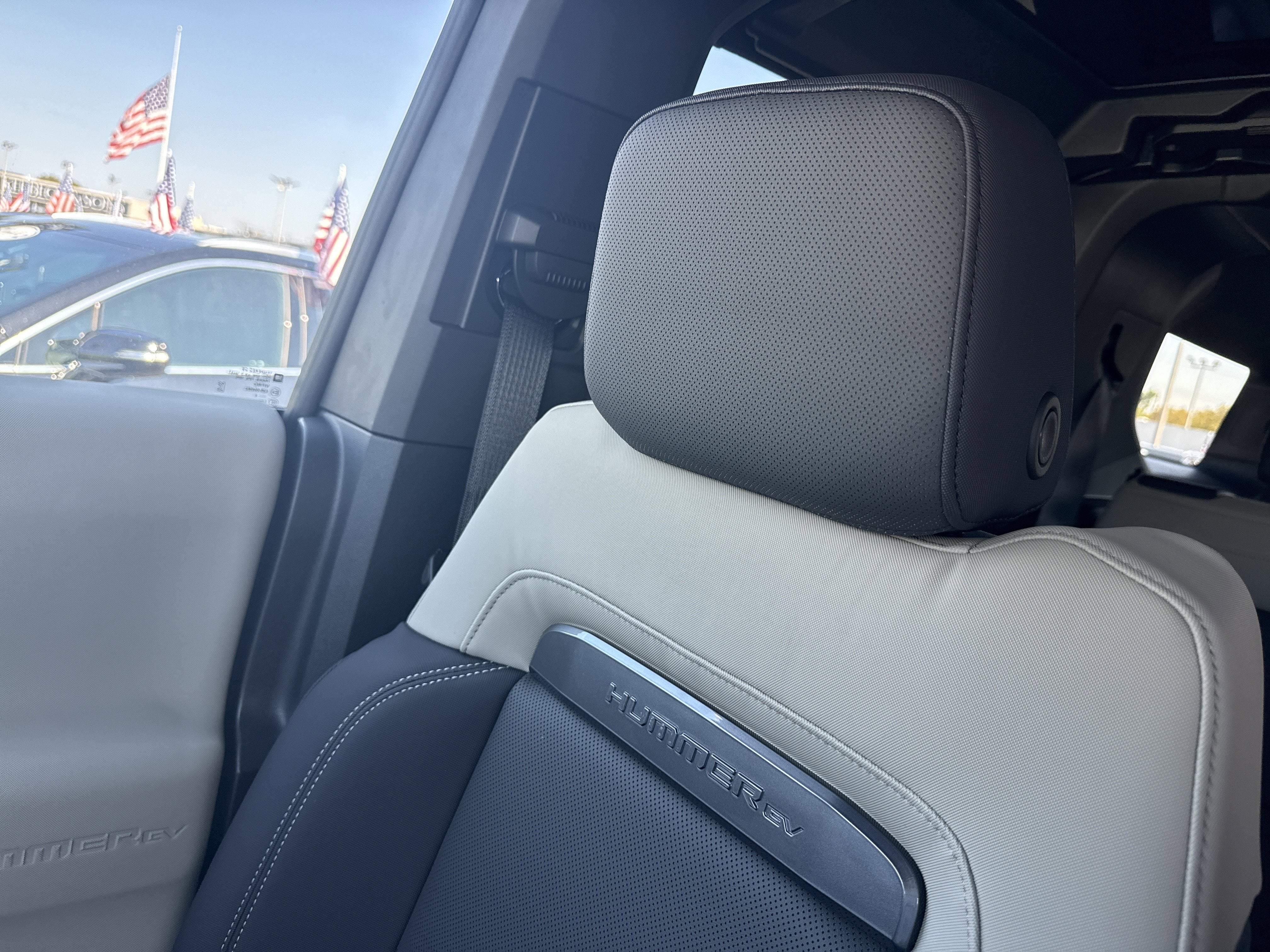 2026 GMC HUMMER EV SUV 2X