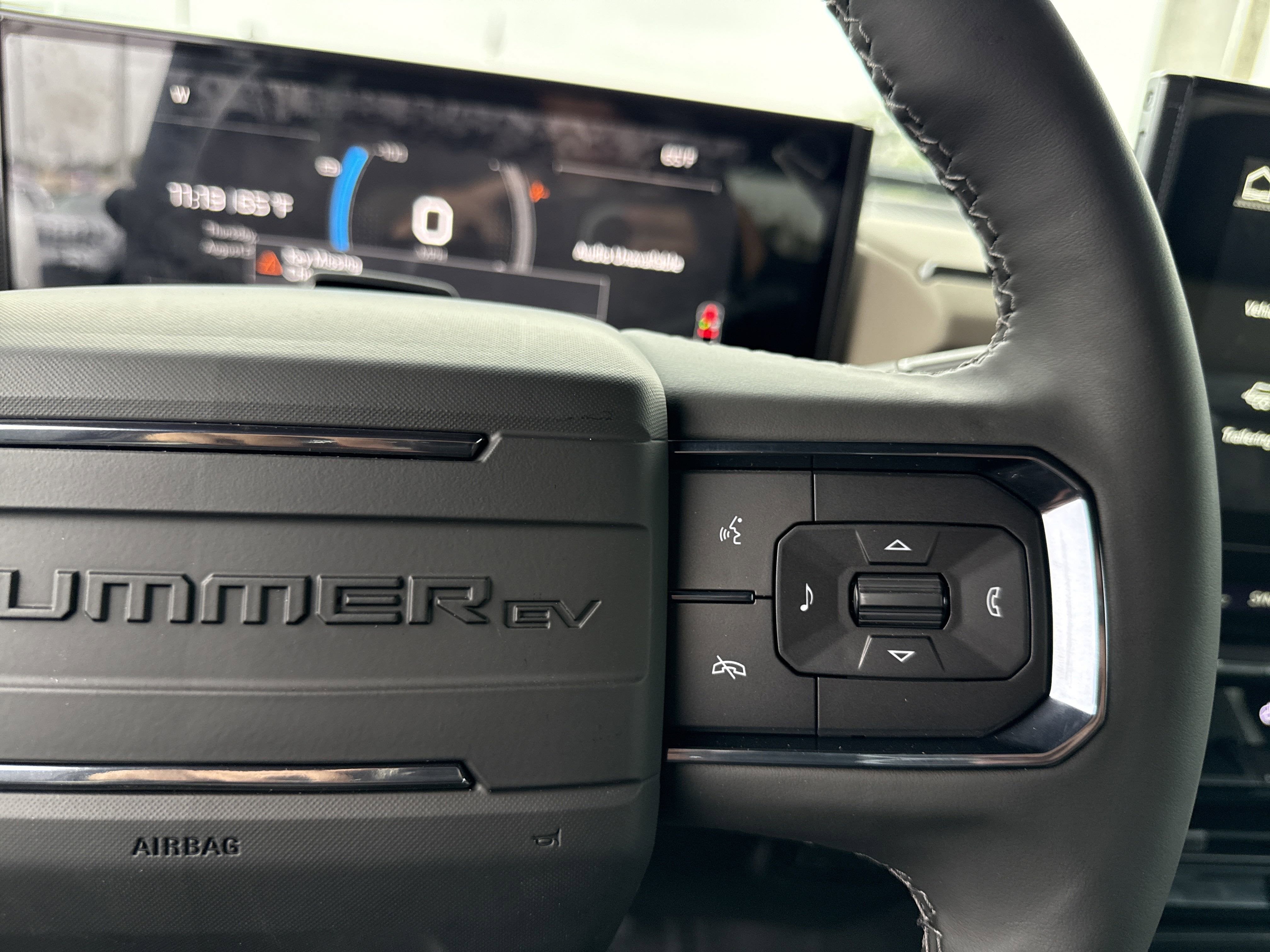 2026 GMC HUMMER EV SUV 2X